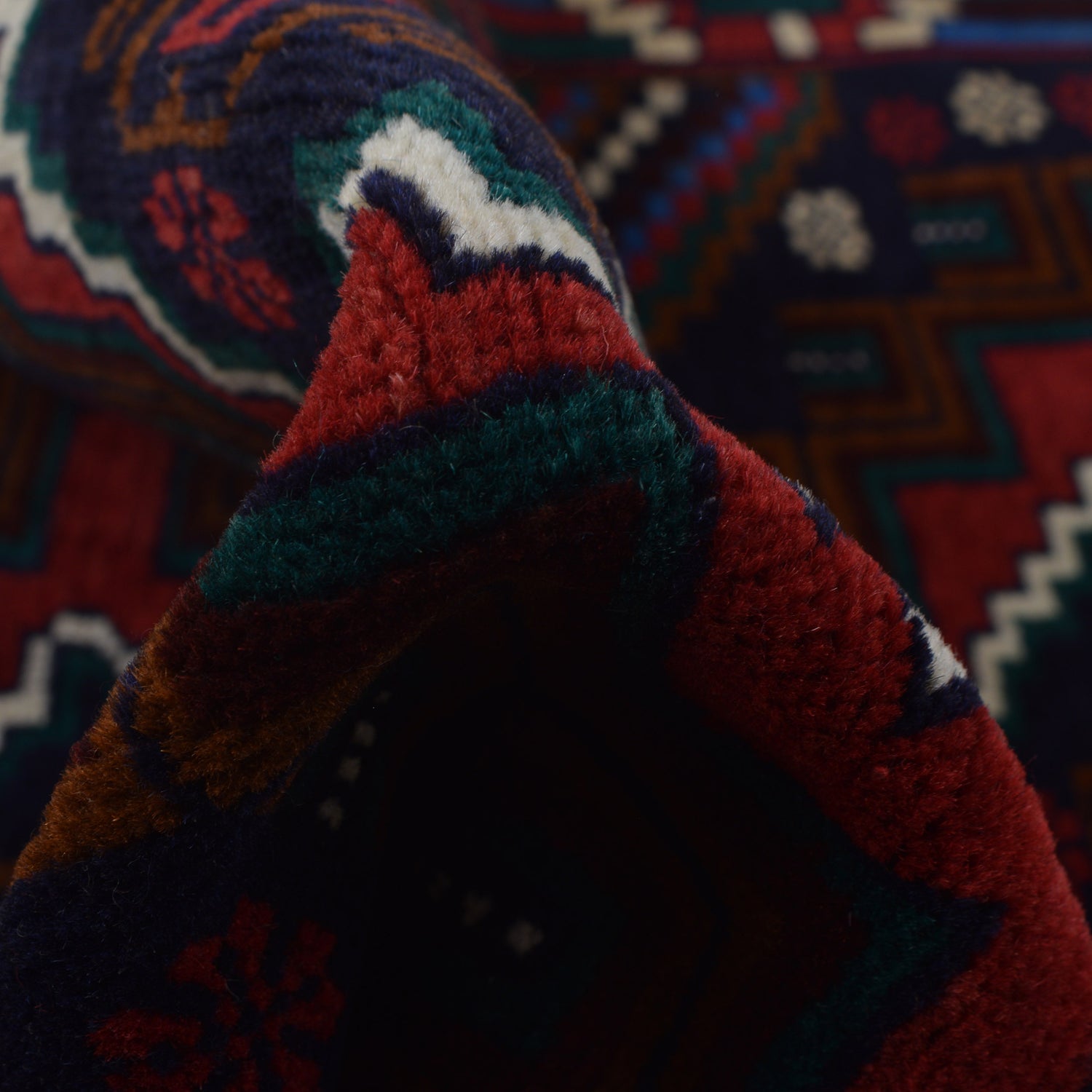 Traditional Baloch Rug 2' 10" x 4' 8" ft / 86 x 143 cm - No. R22871