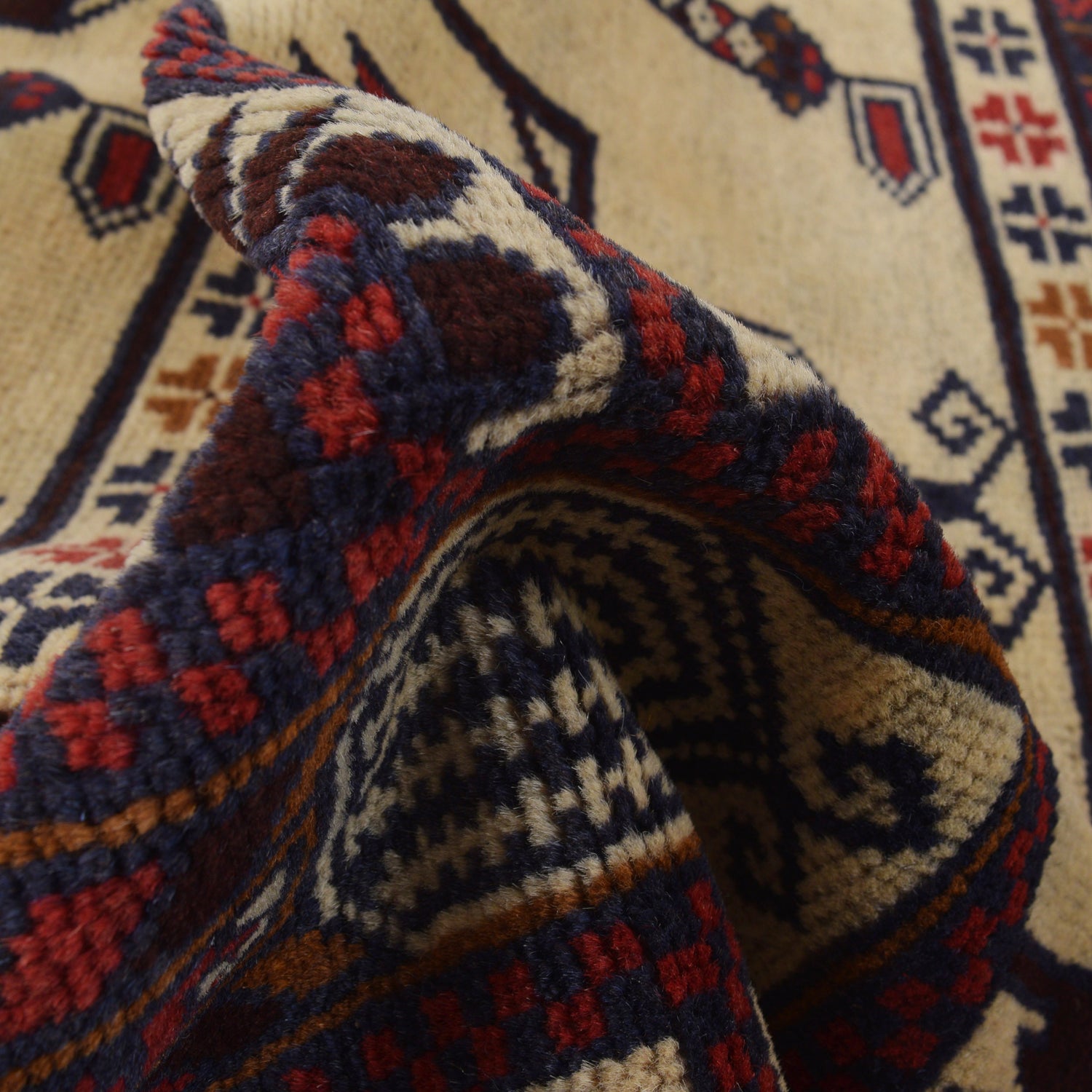 Handmade Prayer Rug 2' 9" x 4' 7" ft / 83 x 139 cm - R22881