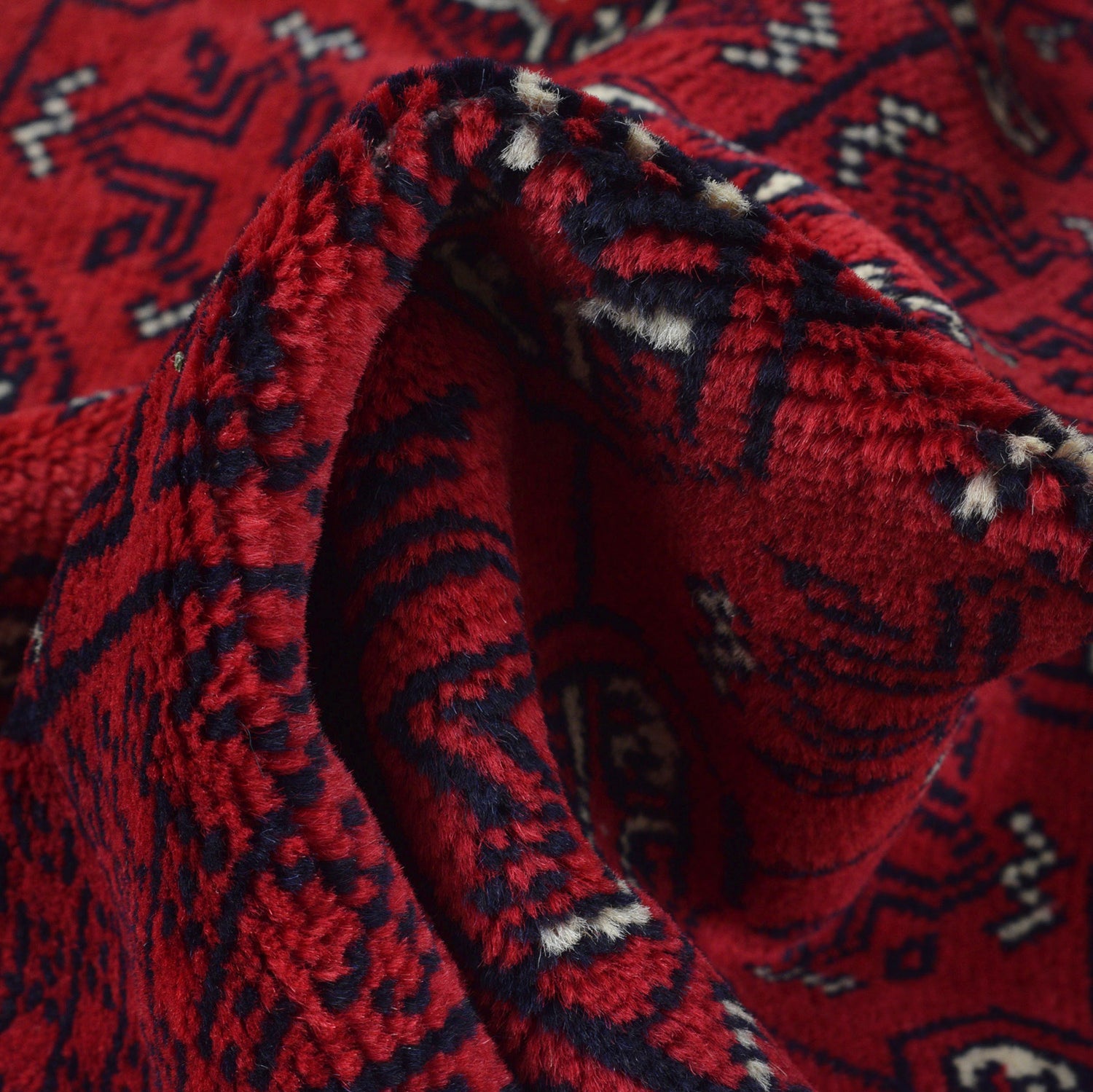 Oriental Bukhara Area Runner Rug 2' 7" x 6' 0" ft / 78 x 183 cm - No. R23735