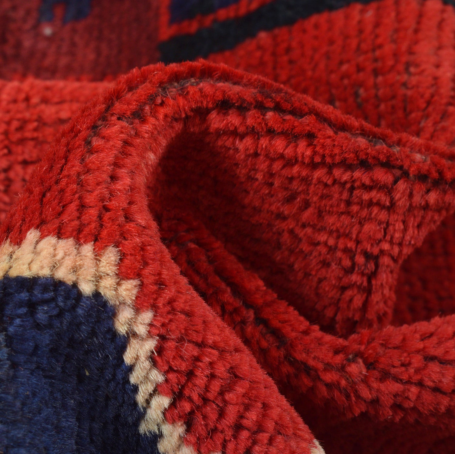 Traditional Baloch Rug 3' 0" x 4' 4" ft / 92 x 133 cm - No. R23756