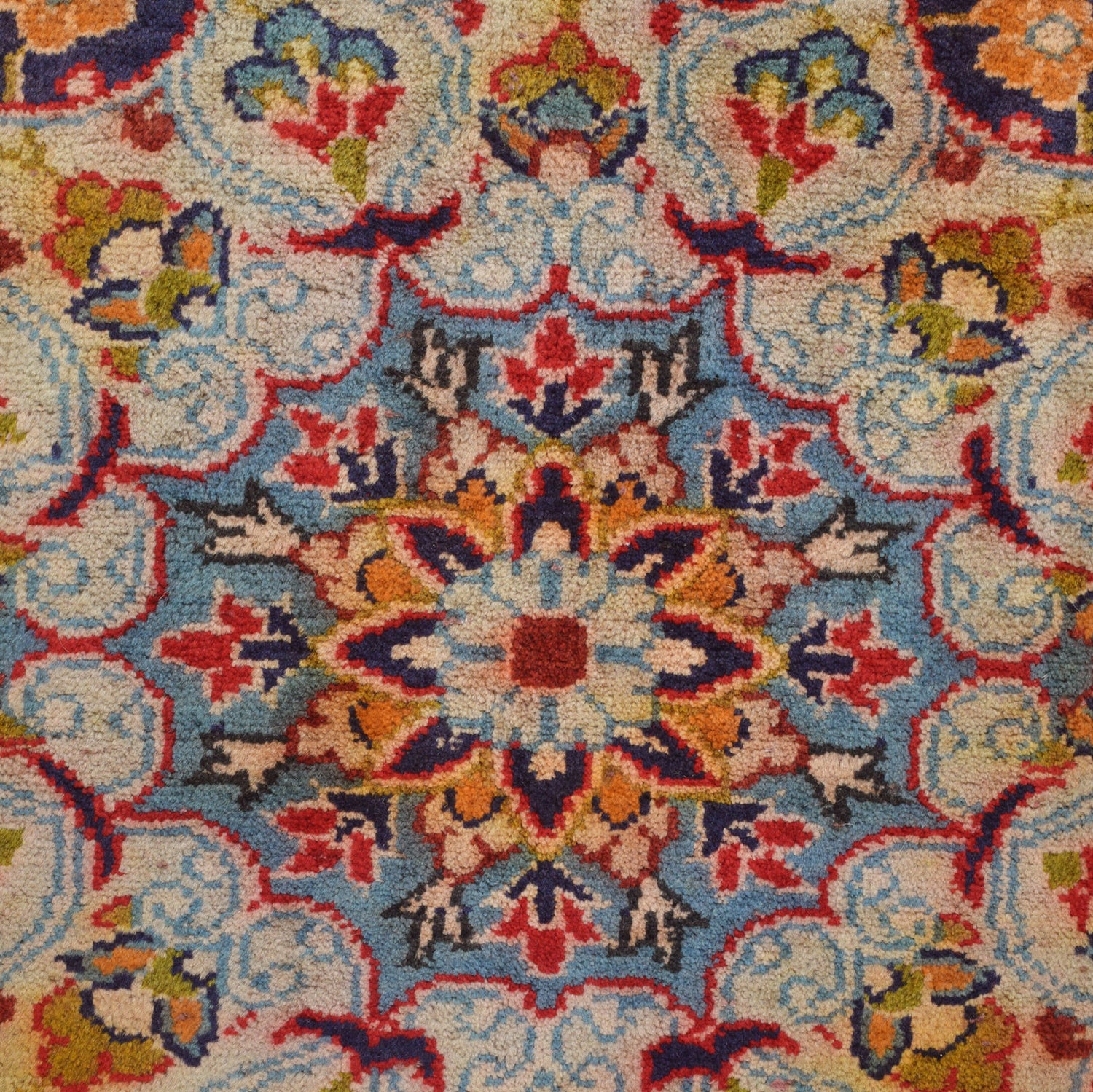 Persian Isfahan Carpet 7' 5" x 11' 2" ft / 225 x 340 cm - No. R24266