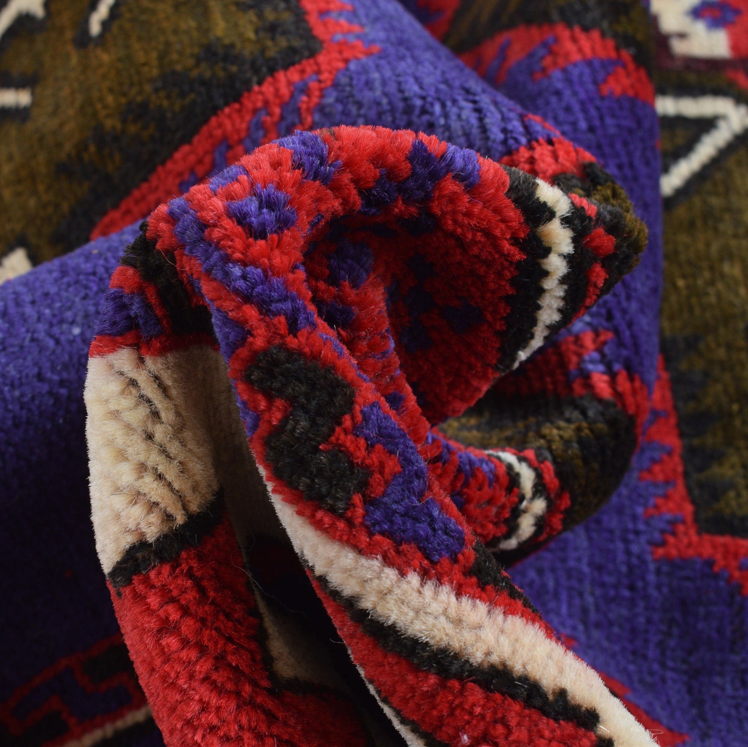 Baluch Short Rug 3' 10" x 6' 2" ft / 118 x 187 cm - No. R24776