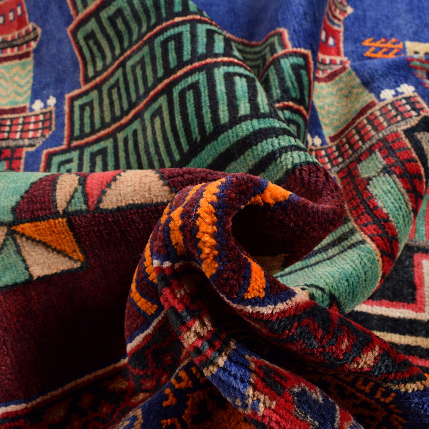 Handmade Pictorial Carpet 3' 11" x 6' 6" ft / 120 x 198 cm - No. R24781