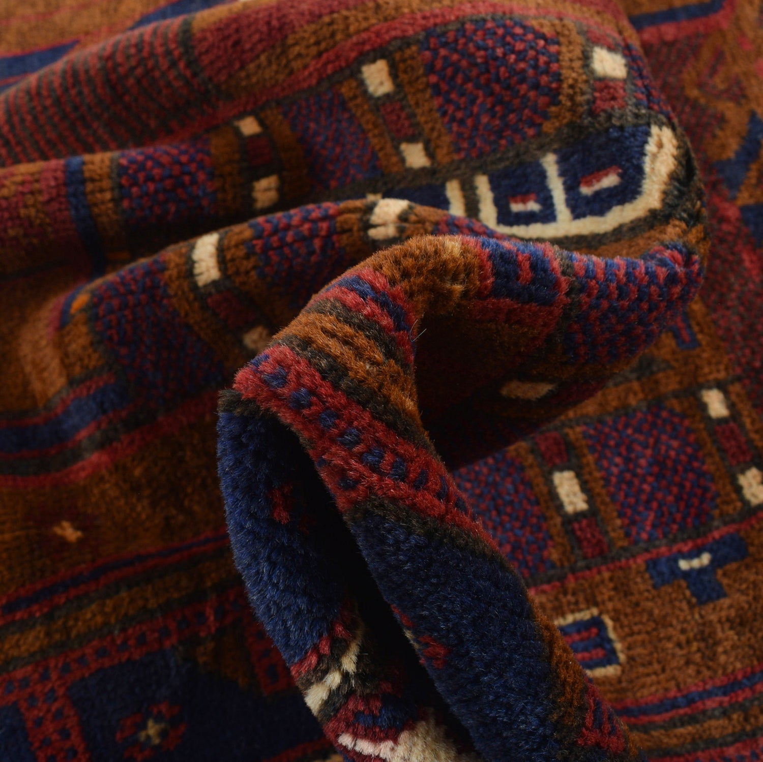 Handmade Pictorial Carpet 2' 9" x 5' 2" ft / 85 x 157 cm - No. R24921