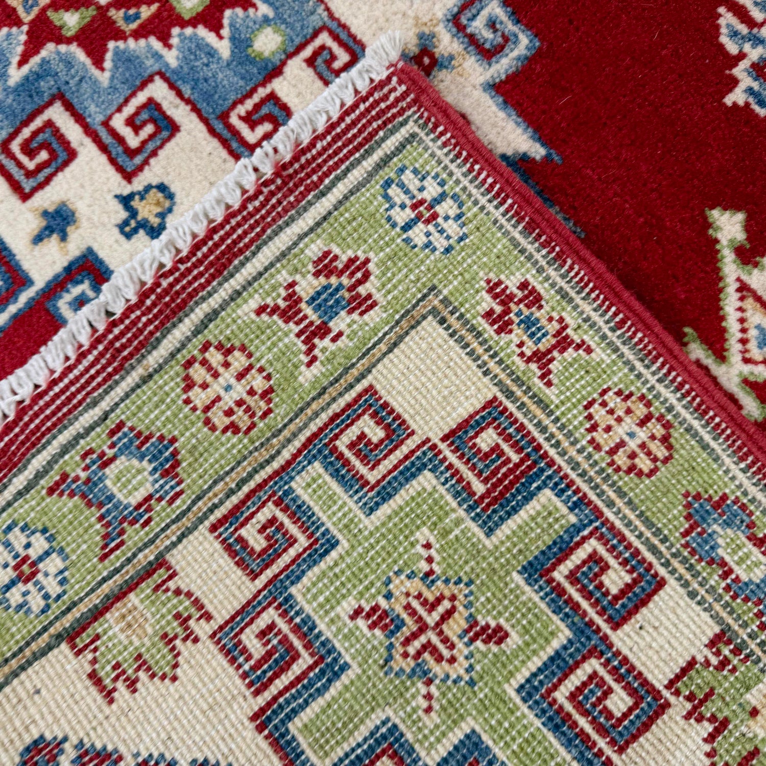 Hand Knotted Kazak Oriental Rug 5' 7" x 7' 10" ft / 169 x 238 cm - No. R37373