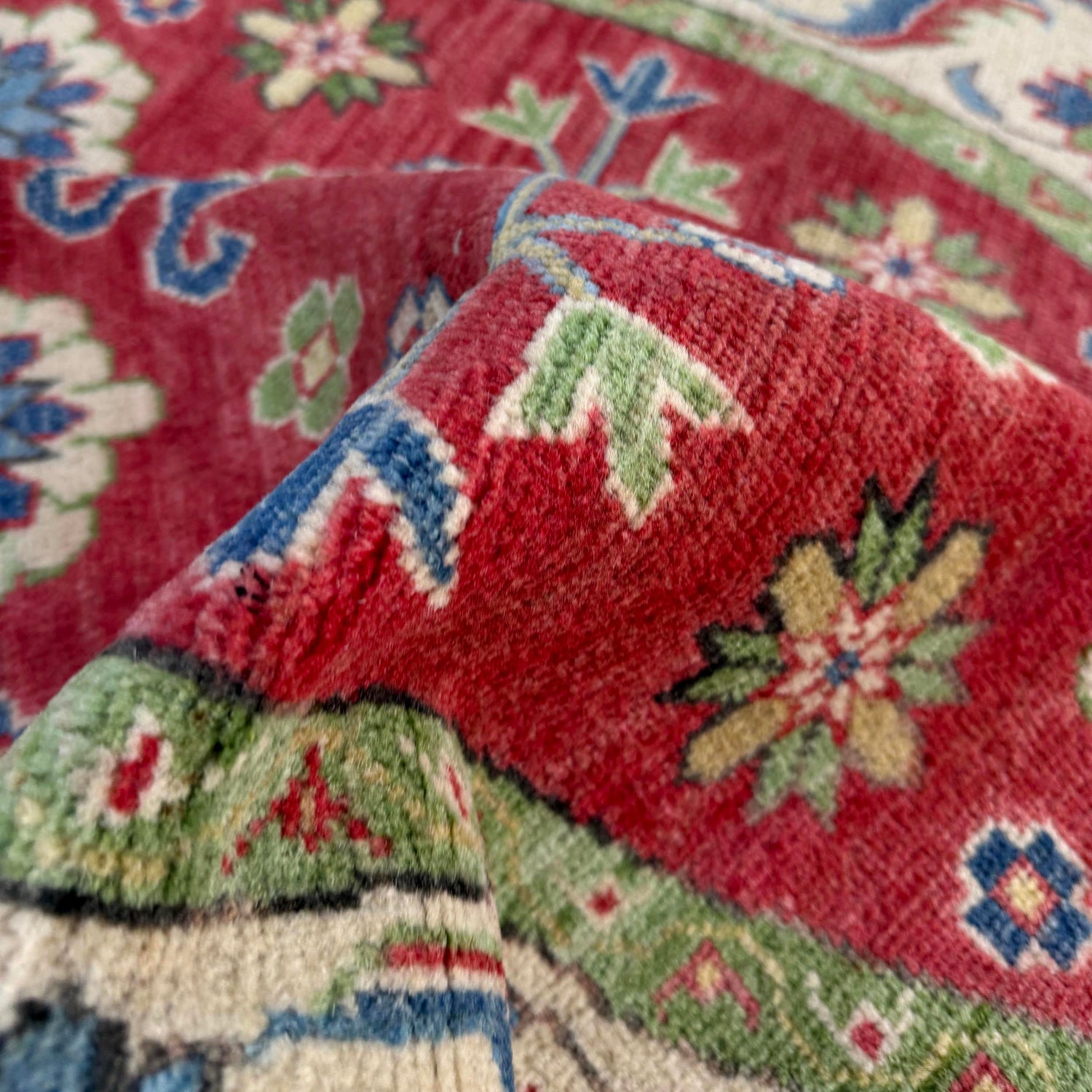 Hand Knotted Round Kazak Oriental Rug 4' 10" x 4' 11" ft / 148 x 150 cm - No. R37384
