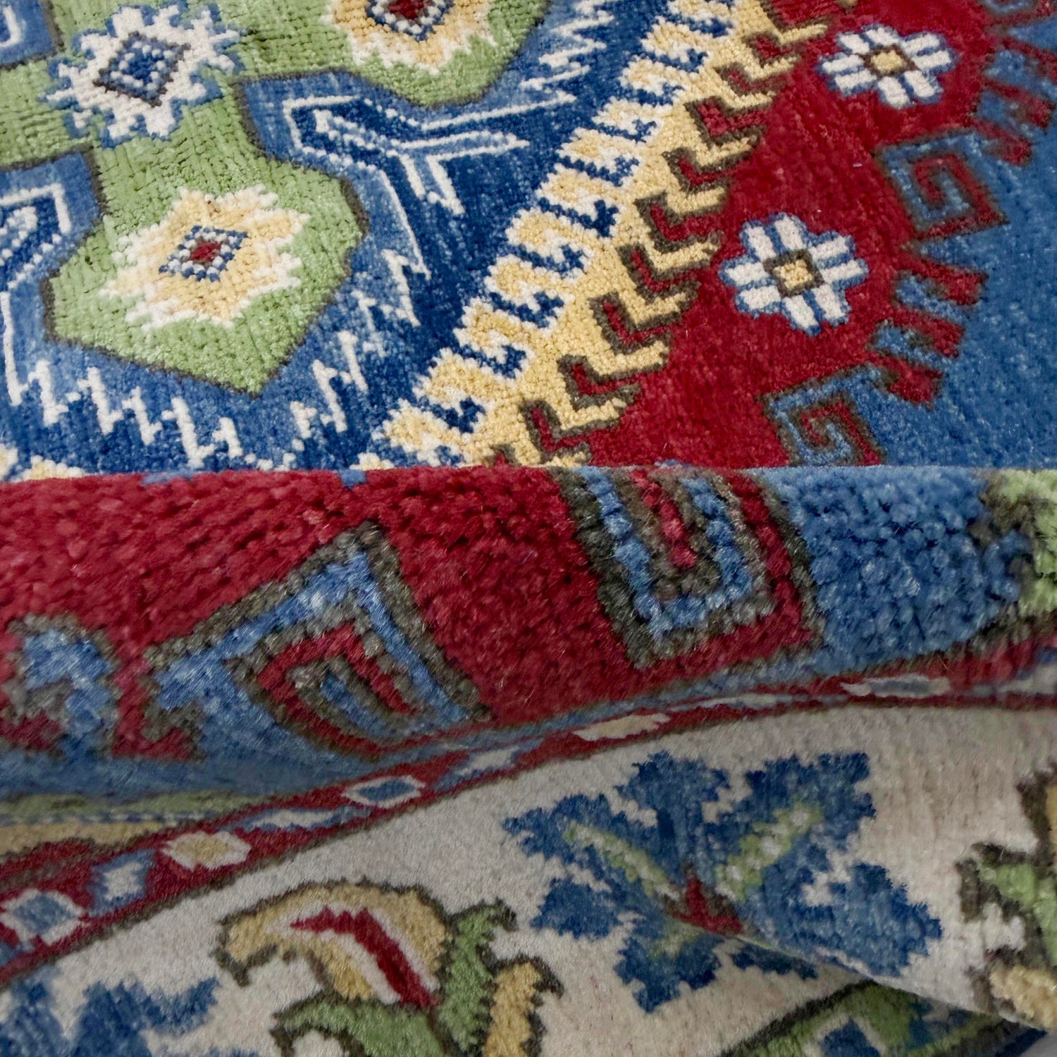 Handmade Kazak Area Rug 3' 10" x 5' 10" ft / 118 x 179 cm - No. R37389