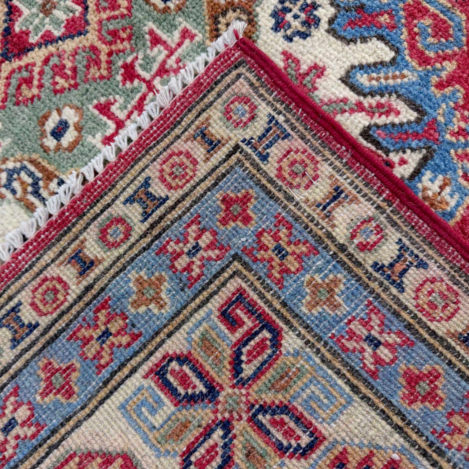Hand knotted Kazak Carpet 4' 11" x 7' 3" ft / 151 x 220 cm - No. R37390