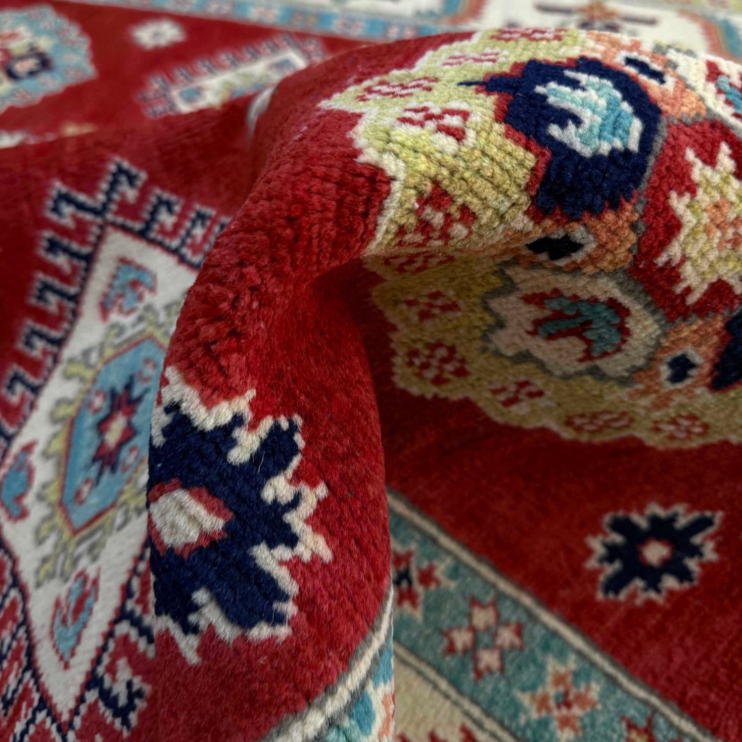 Handmade Kazak Area Rug 5' 0" x 6' 8" ft / 153 x 204 cm - No. R37394