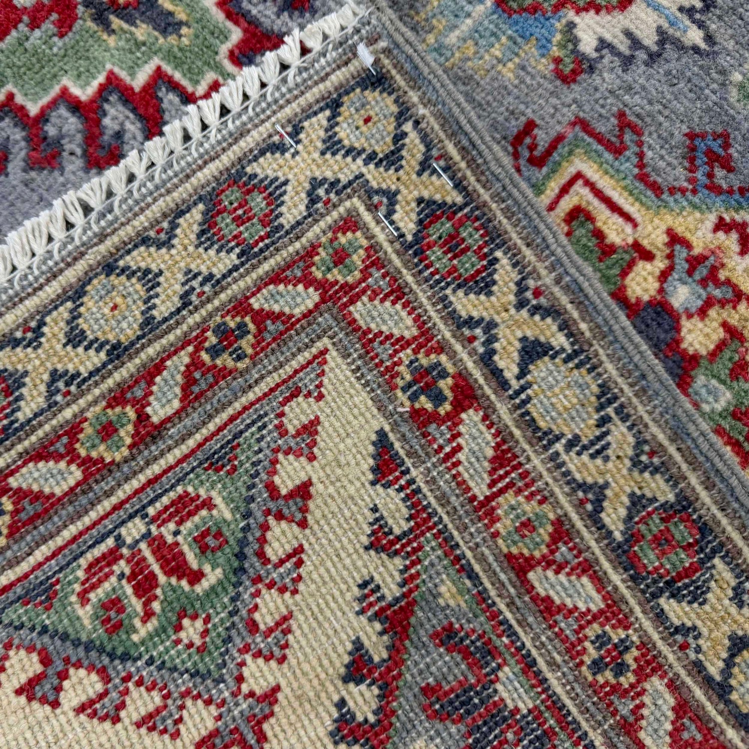 Handmade Kazak Area Rug 4' 9" x 6' 7" ft / 145 x 200 cm - No. R37404