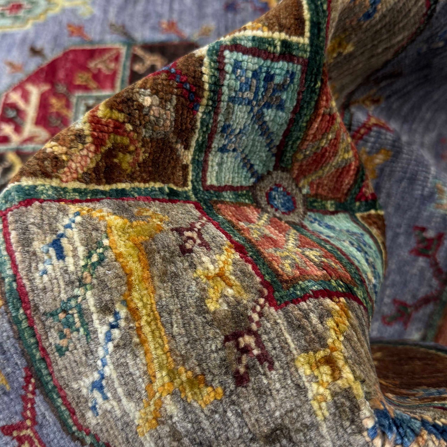 Luxury Fine Waziri Carpet 5' 9" x 7' 10" ft / 174 x 240 cm - No. R37463