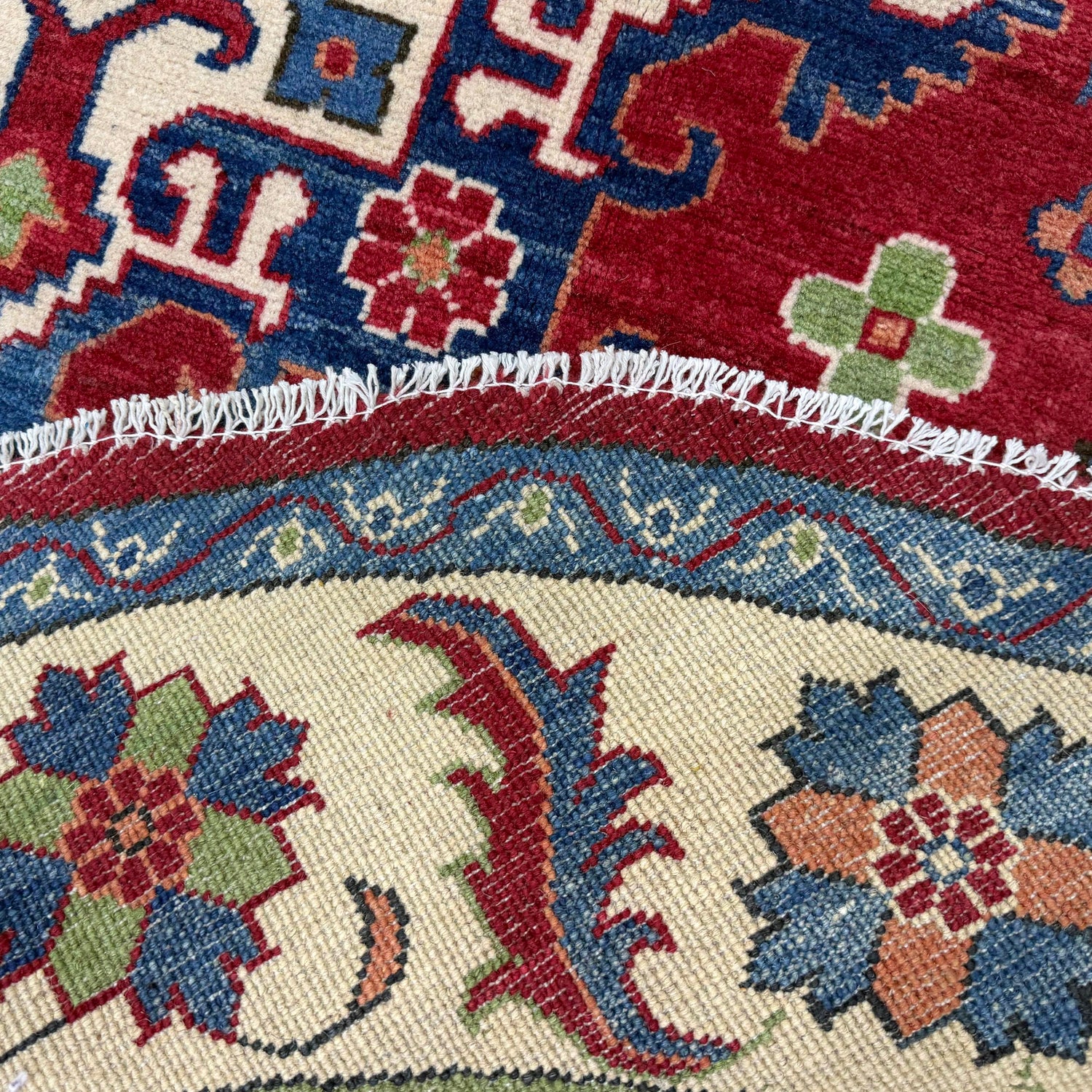 Traditional Kazak Round Area Rug 5' 10" x 5' 10" ft / 178 x 178 cm - No. R37466