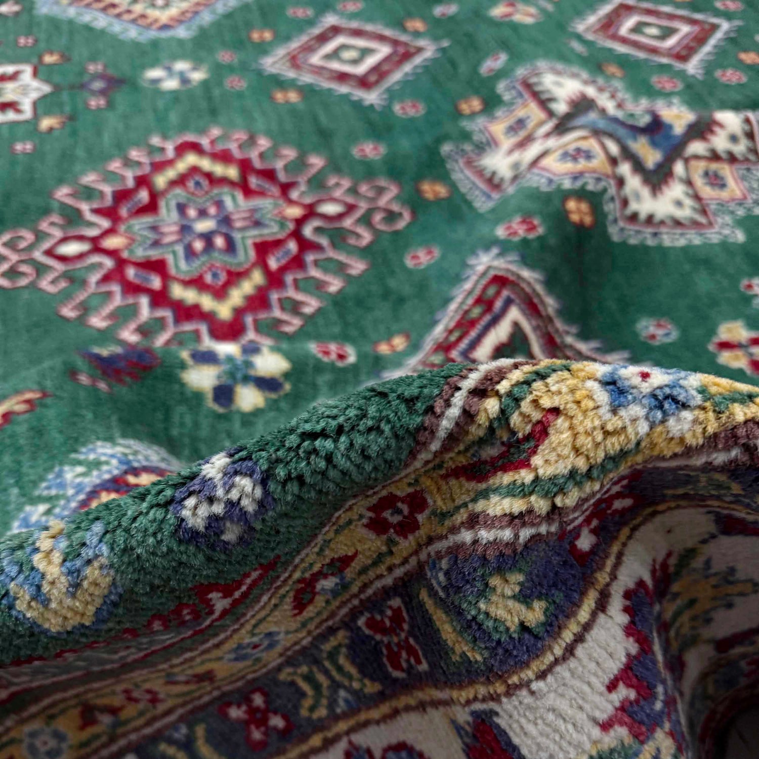 Oriental Kazak Rug 6' 9" x 10' 0" ft / 206 x 304 cm - No. R37479