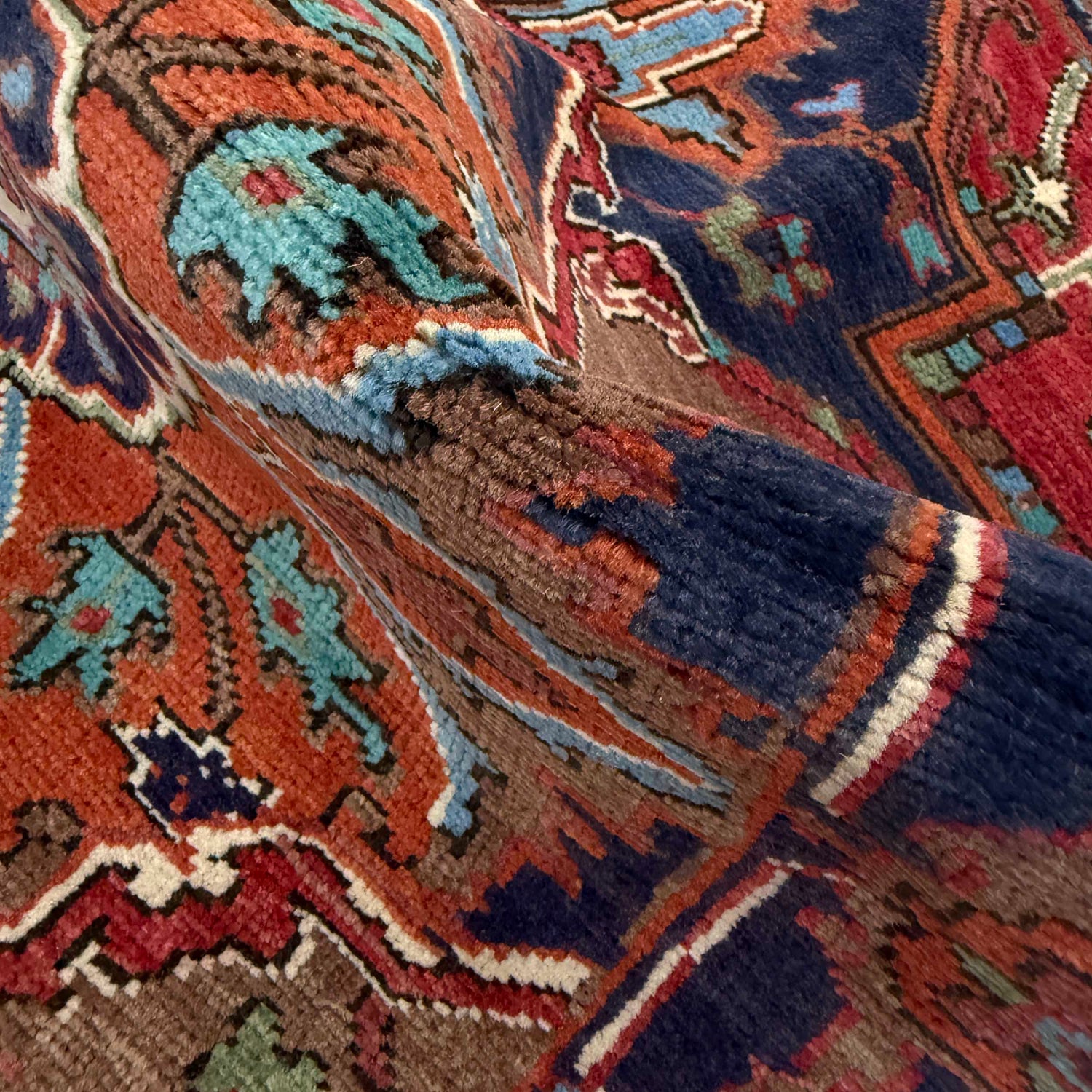 Hand Woven Heriz Design Carpet 2' 7" x 4' 1" ft / 78 x 125 cm - No. R37497
