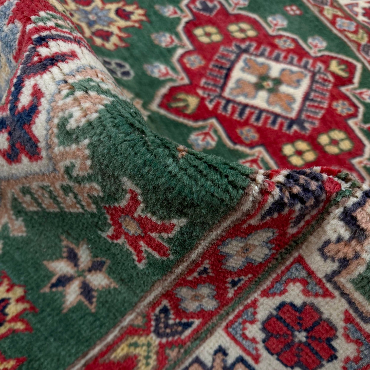 Hand knotted Kazak Rugs 3' 2" x 5' 1" ft / 97 x 156 cm - No. R37507