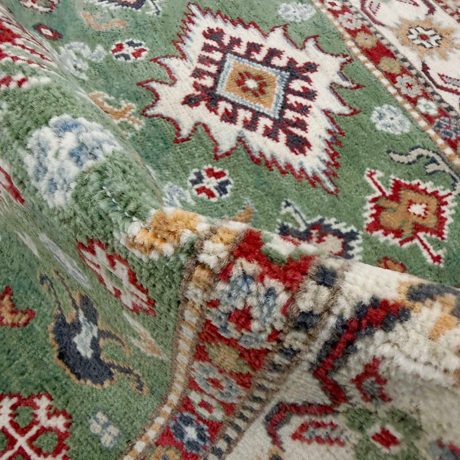 Hand knotted Kazak Carpet 3' 3" x 4' 11" ft / 98 x 149 cm - No. R37513