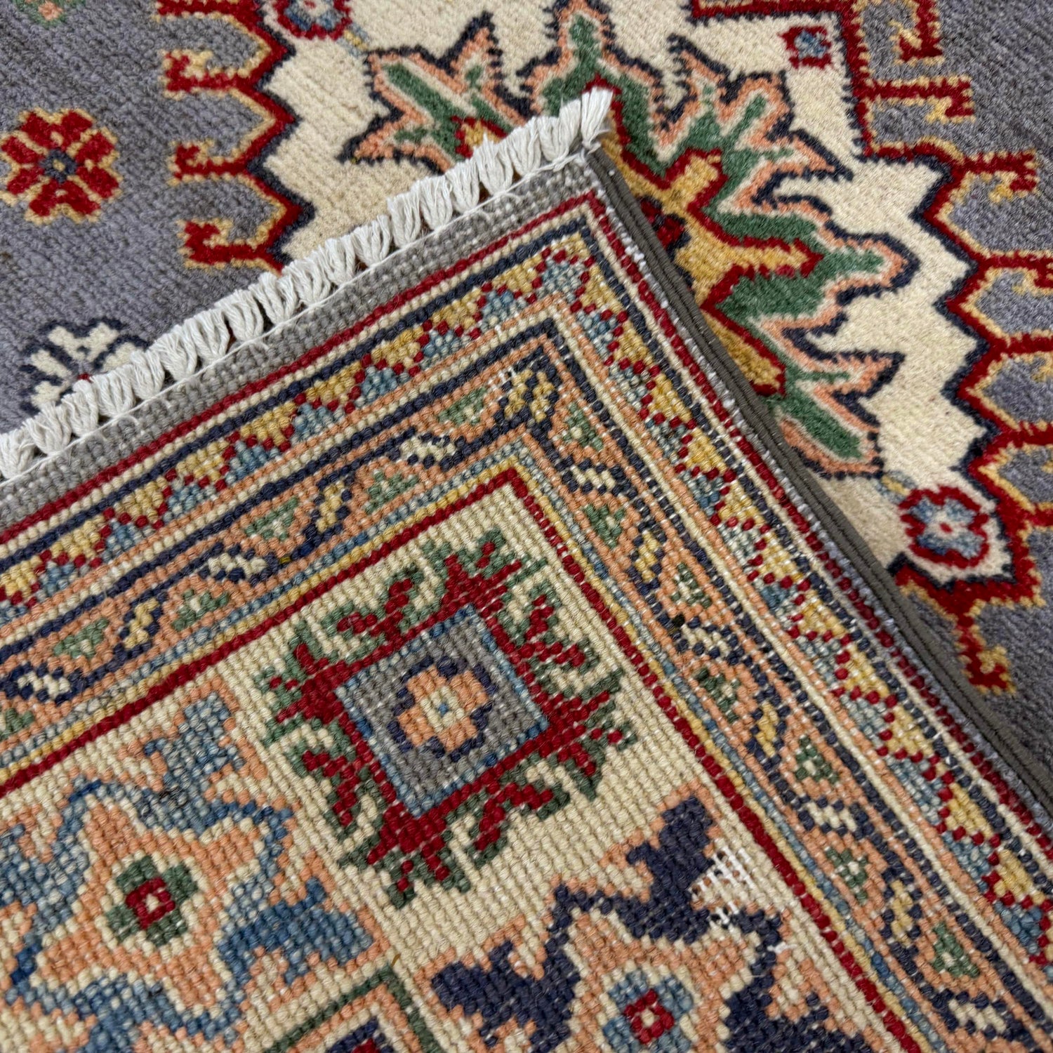 Oriental Kazak Rug 3' 2" x 4' 5" ft / 96 x 135 cm - No. R37524