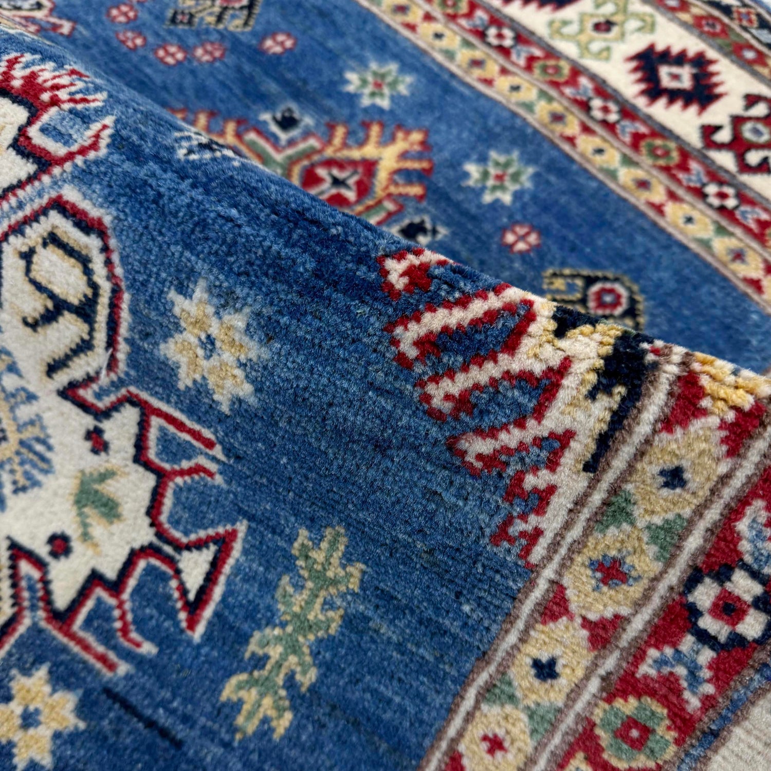 Hand Knotted Kazak Oriental Rug 3' 2" x 4' 9" ft / 97 x 145 cm - No. R37528