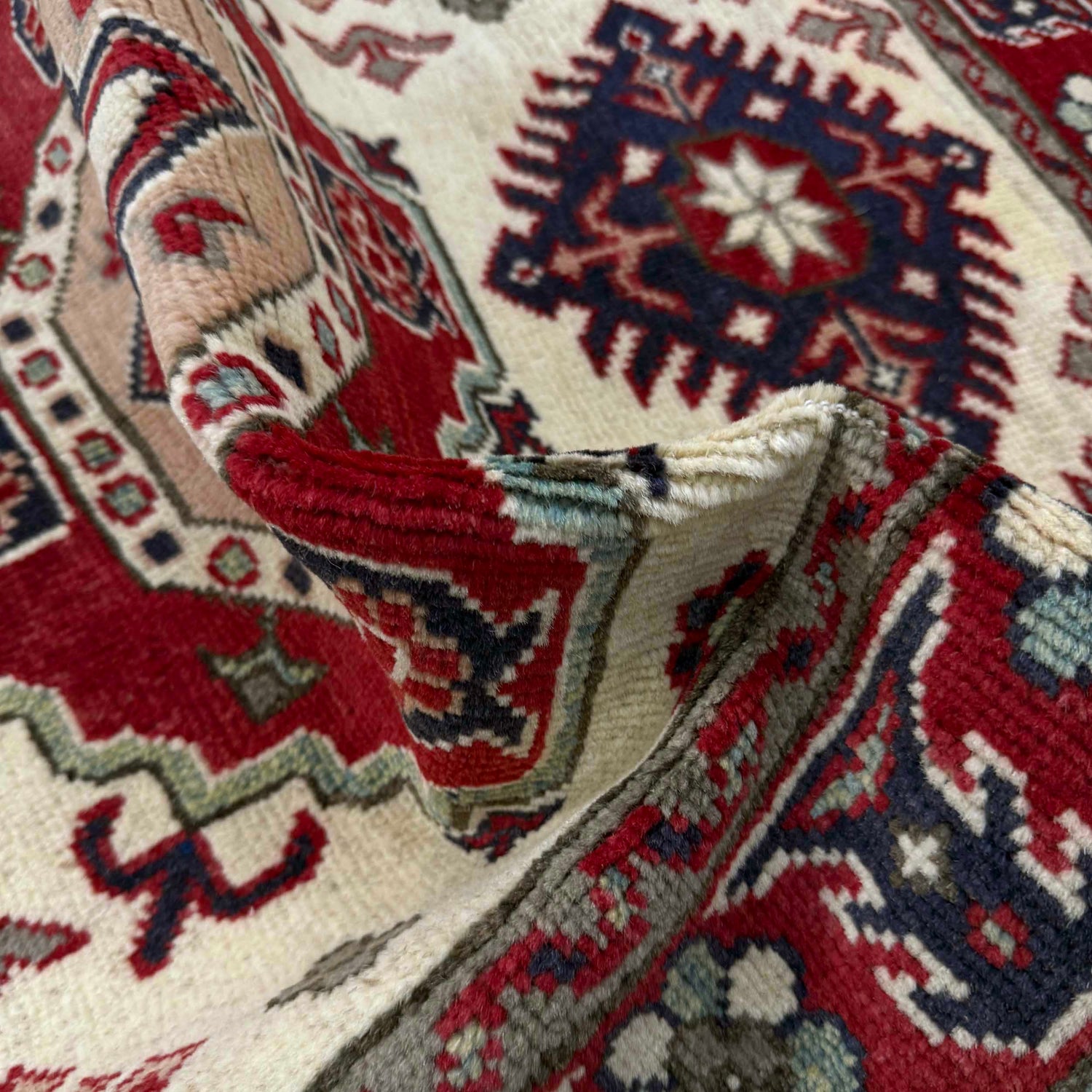 Hand Knotted Kazak Oriental Rug 2' 9" x 3' 11" ft / 84 x 120 cm - No. R37552