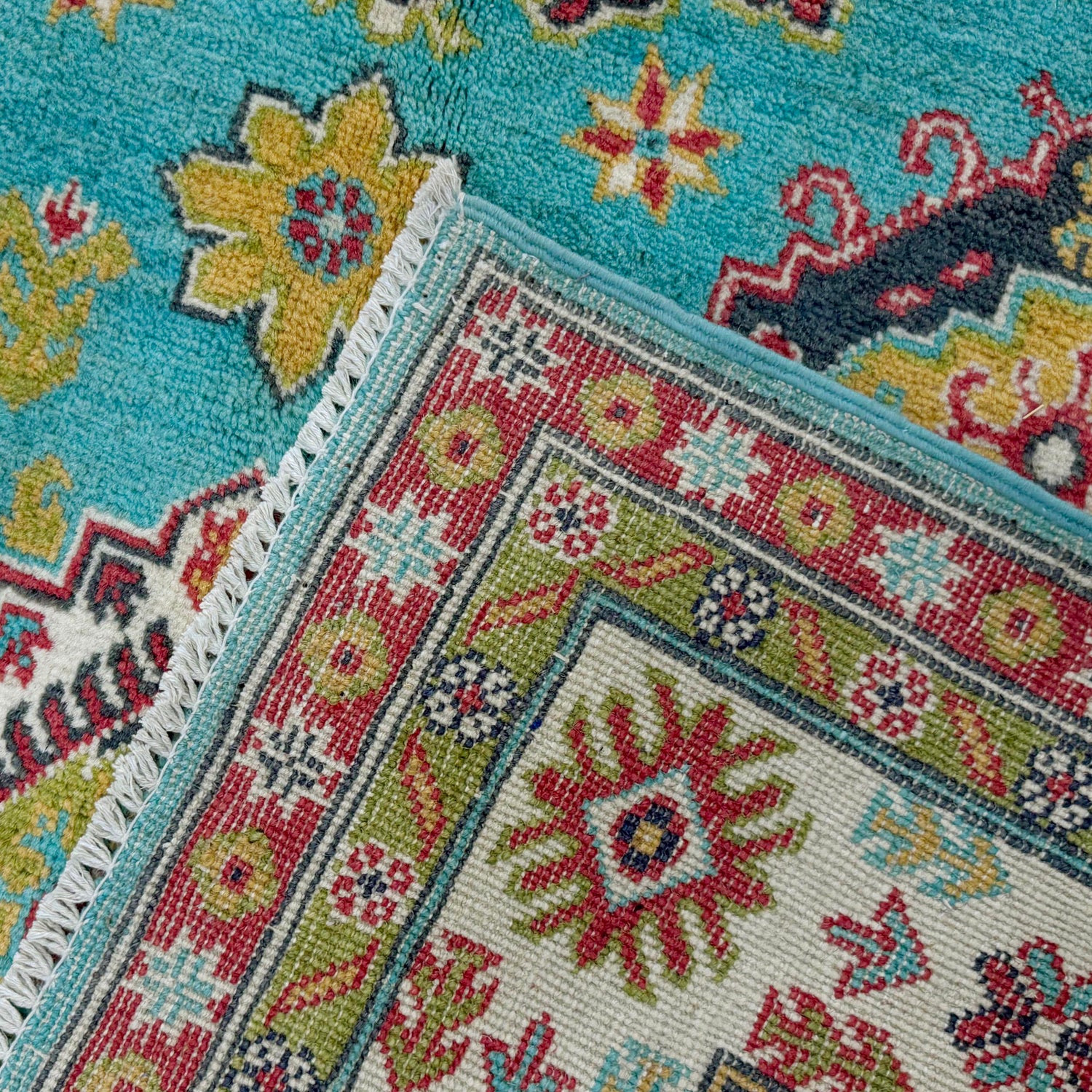 Hand knotted Kazak Carpet 4' 8" x 6' 2" ft / 143 x 188 cm - No. R37615