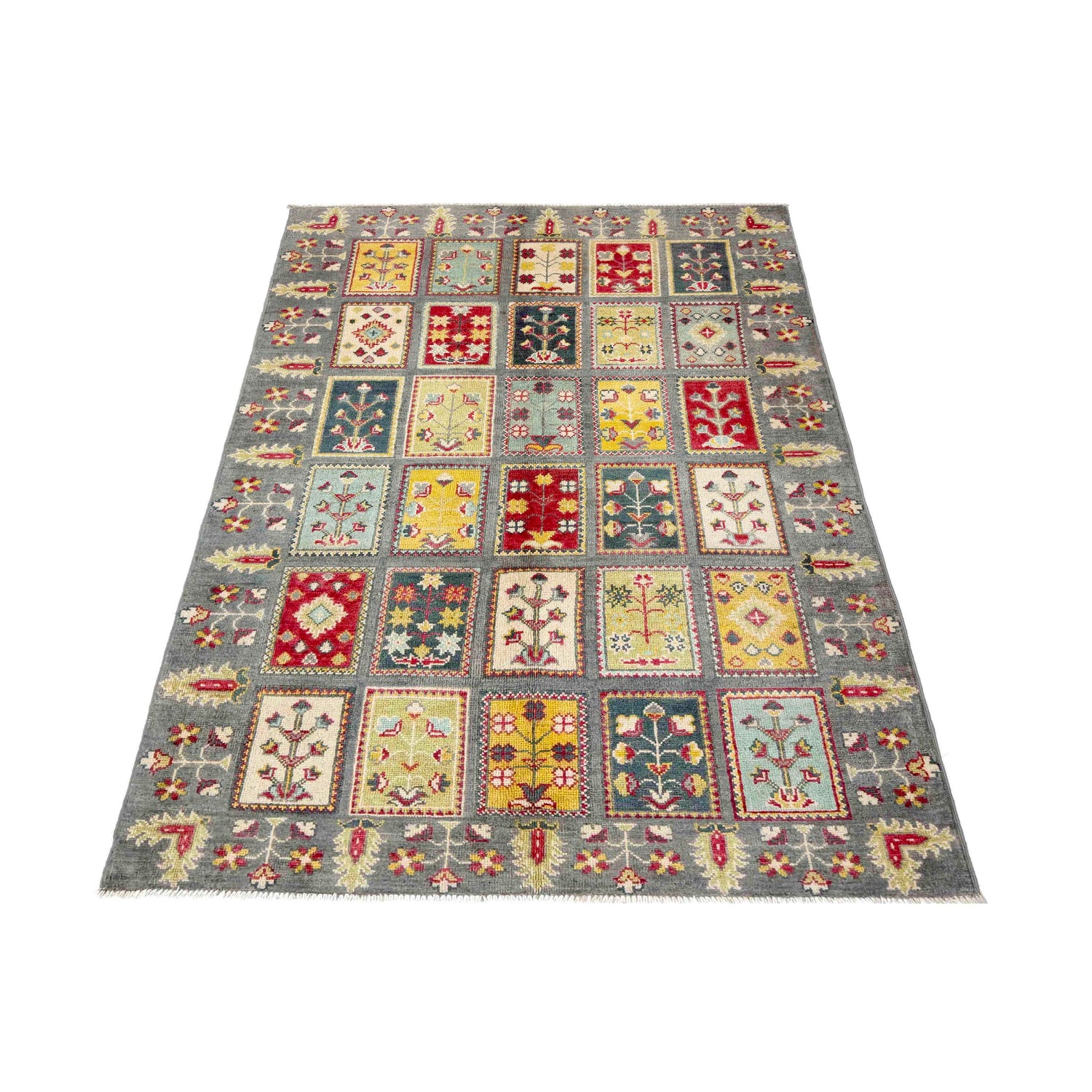 Oriental Bakhtiar Area Rug 3' 11" x 6' 0" ft / 120 x 182 cm - No. R37619