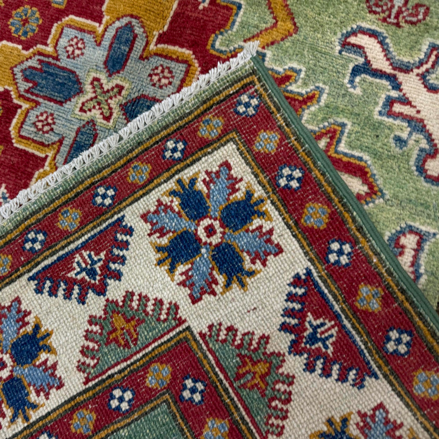 Handmade Kazak Area Rug 3' 10" x 5' 8" ft / 117 x 173 cm - No. R37623