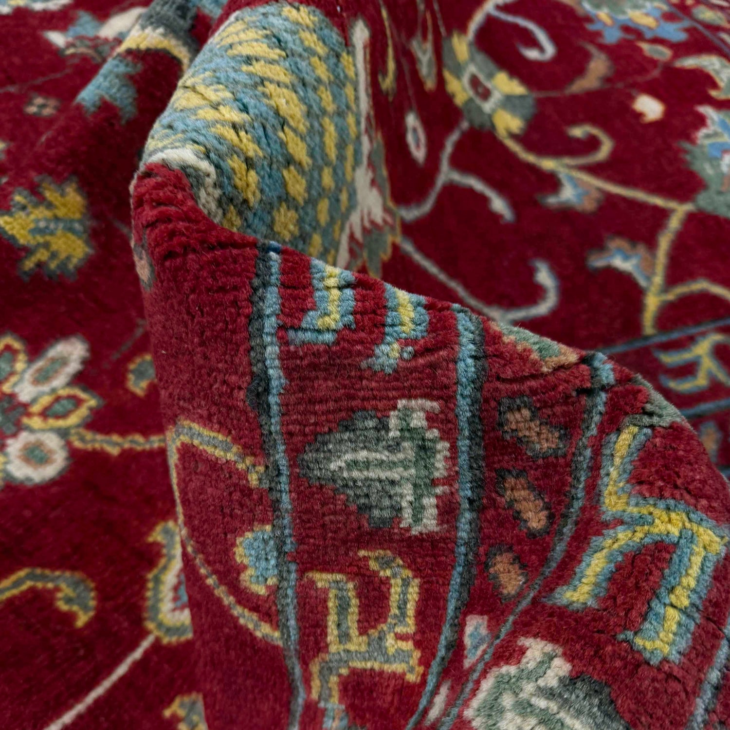 Hand knotted Sultani Carpet 4' 1" x 6' 2" ft / 125 x 188 cm - No. R37624