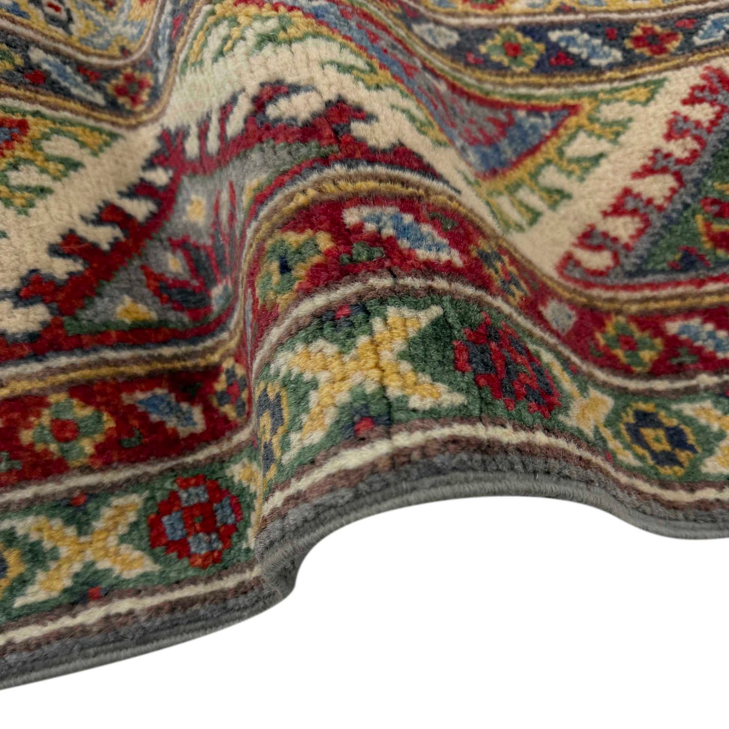 Oriental Kazak Rug 5' 1" x 6' 9" ft / 156 x 206 cm - No. R37628