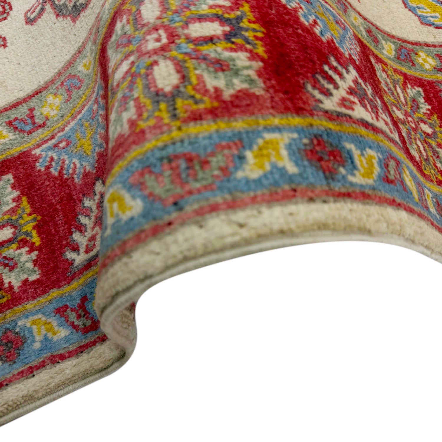 Oriental Kazak Rug 4' 0" x 5' 8" ft / 121 x 172 cm - No. R37635