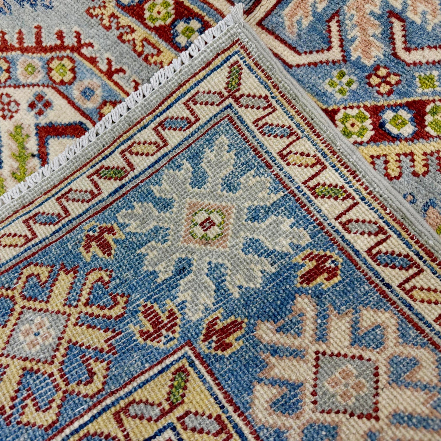 Hand knotted Kazak Carpet 3' 11" x 5' 8" ft / 120 x 172 cm - No. R37654