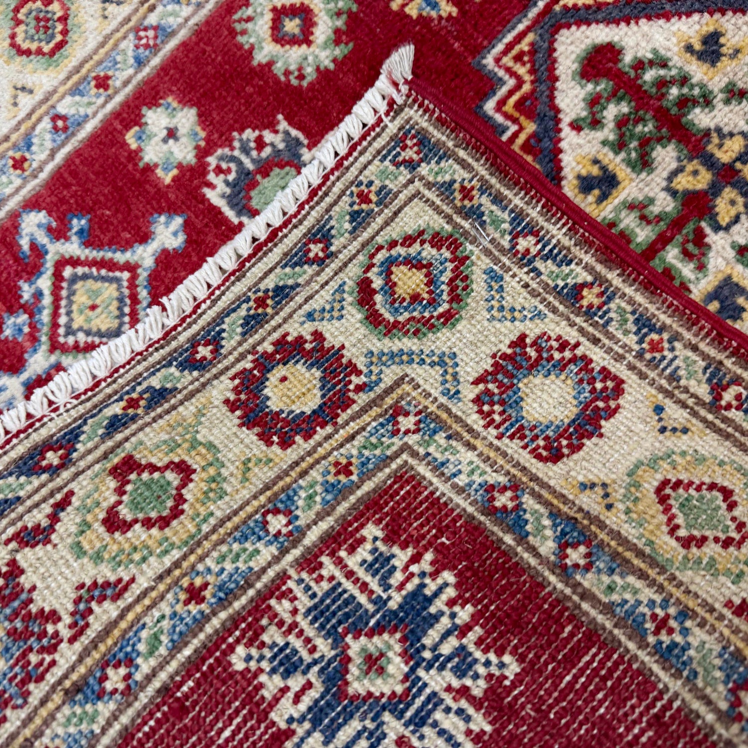 Handmade Kazak Area Rug 2' 7" x 3' 9" ft / 80 x 115 cm - No. R37704