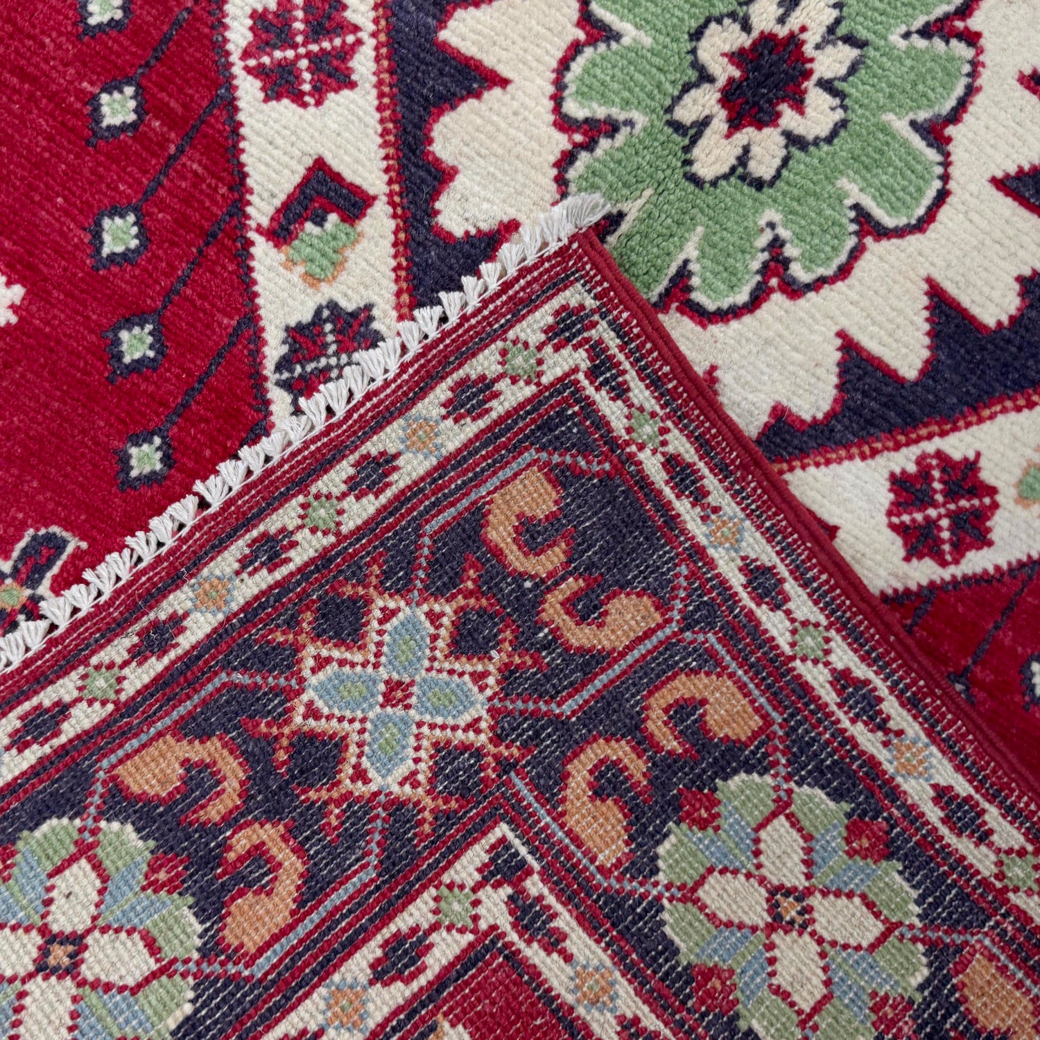 Hand knotted Kazak Carpet 3' 1" x 5' 0" ft / 93 x 153 cm - No. R37730