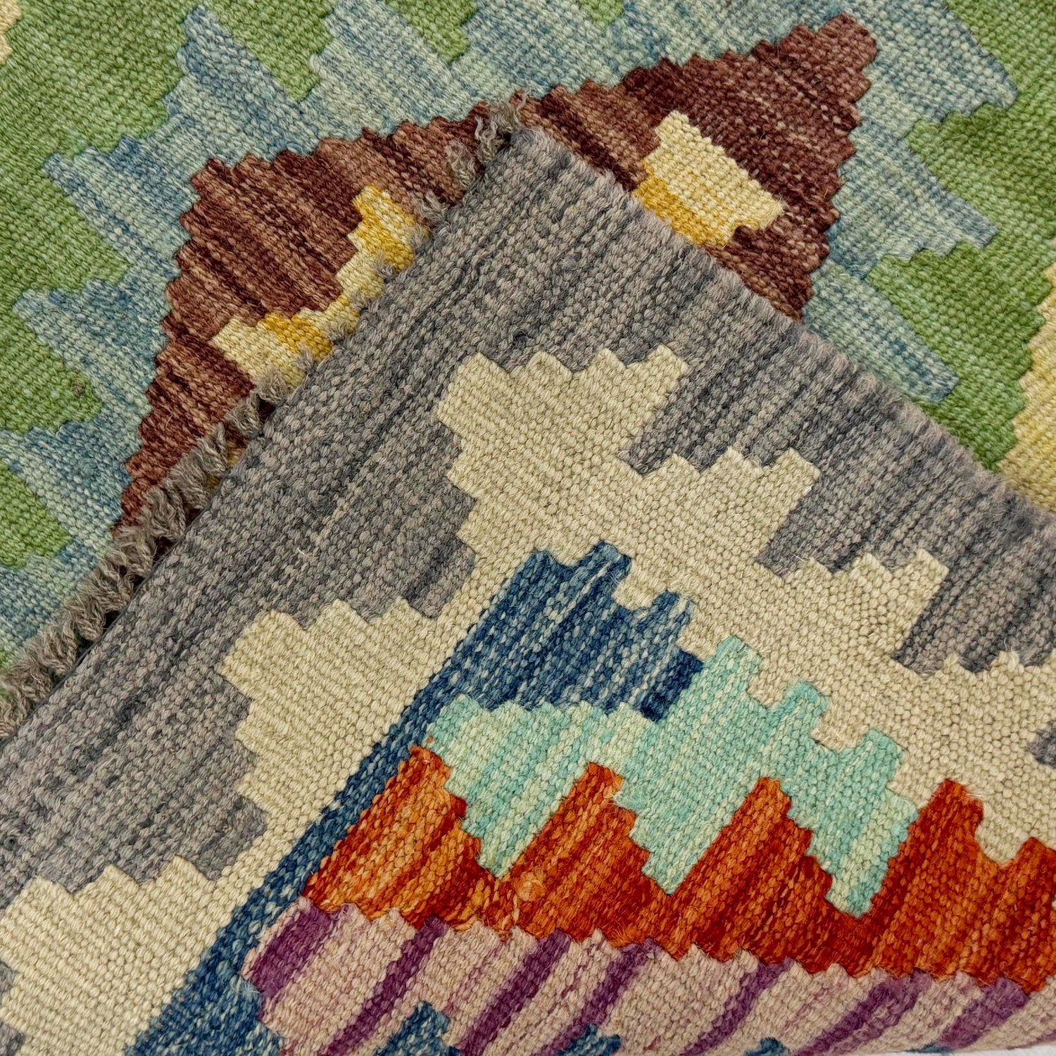 Handmade Turkish Design Wool Kilim 2' 5" x 3' 11" ft / 74 x 120 cm - No. R37814