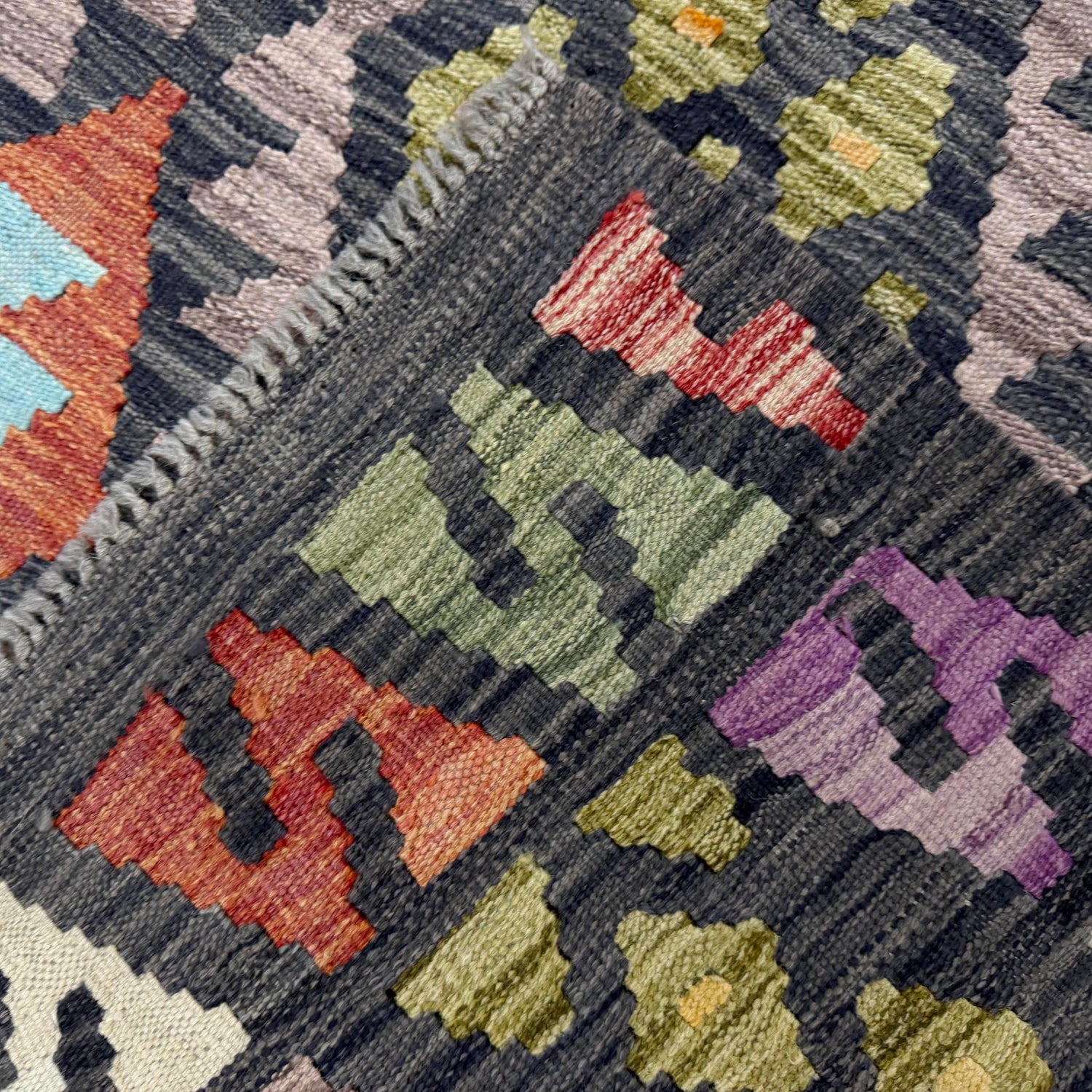 Small Size Chobi Kilim 3' 5" x 5' 1" ft / 105 x 156 cm - No. R37897