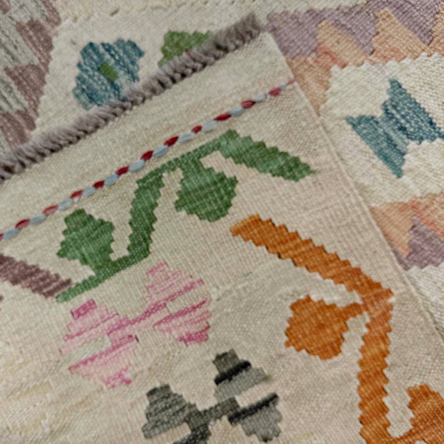 Hand Woven Wool Kelim 3' 2" x 4' 9" ft / 96 x 146 cm - No. R37914