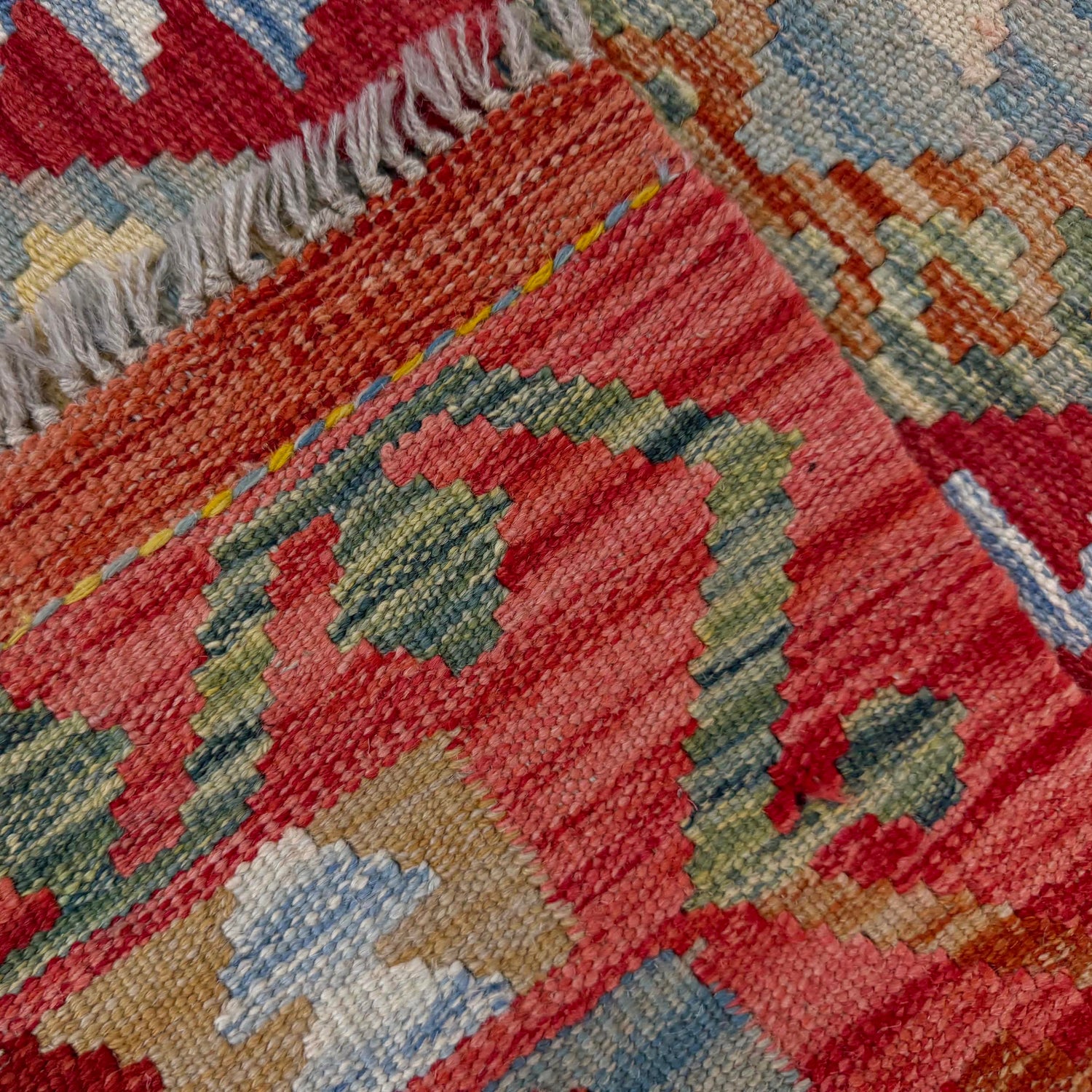 Hand Woven Wool Kelim 2' 6" x 4' 5" ft / 76 x 134 cm - No. R38014