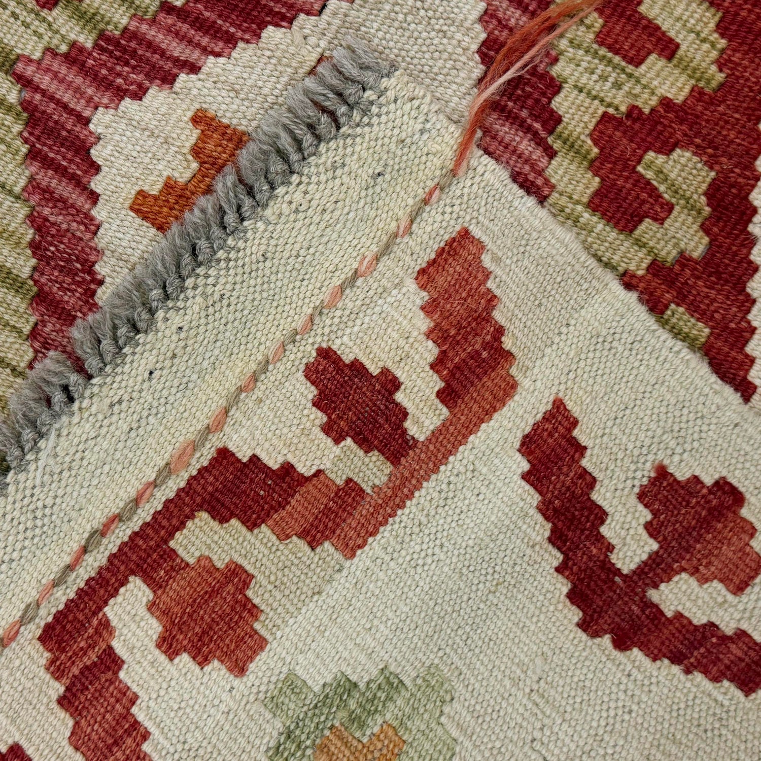 Hand Woven Wool Kelim 2' 10" x 4' 2" ft / 87 x 128 cm - No. R38343
