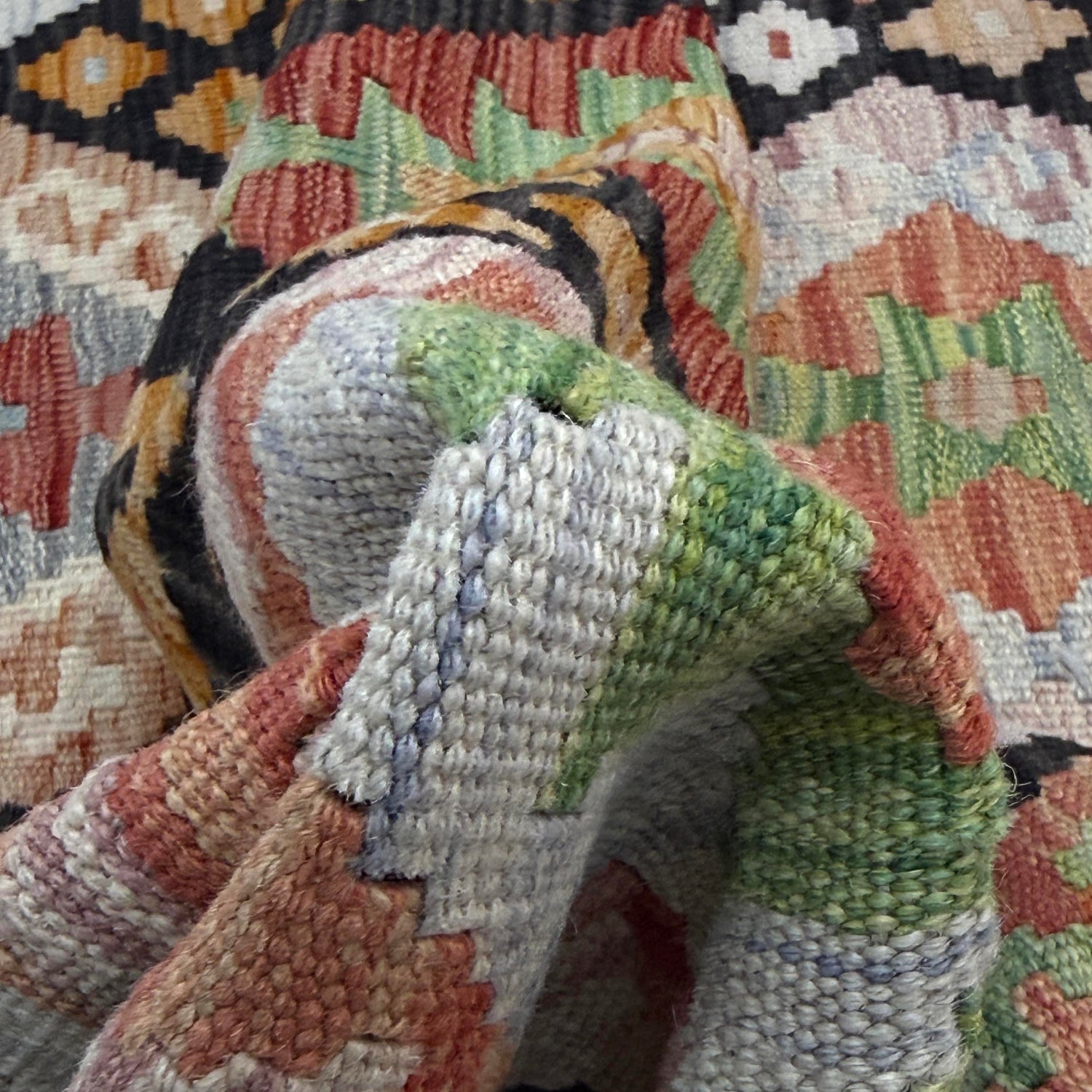Medium Size Chobi Kilim 4' 9" x 6' 0" ft / 145 x 183 cm - No. R38349