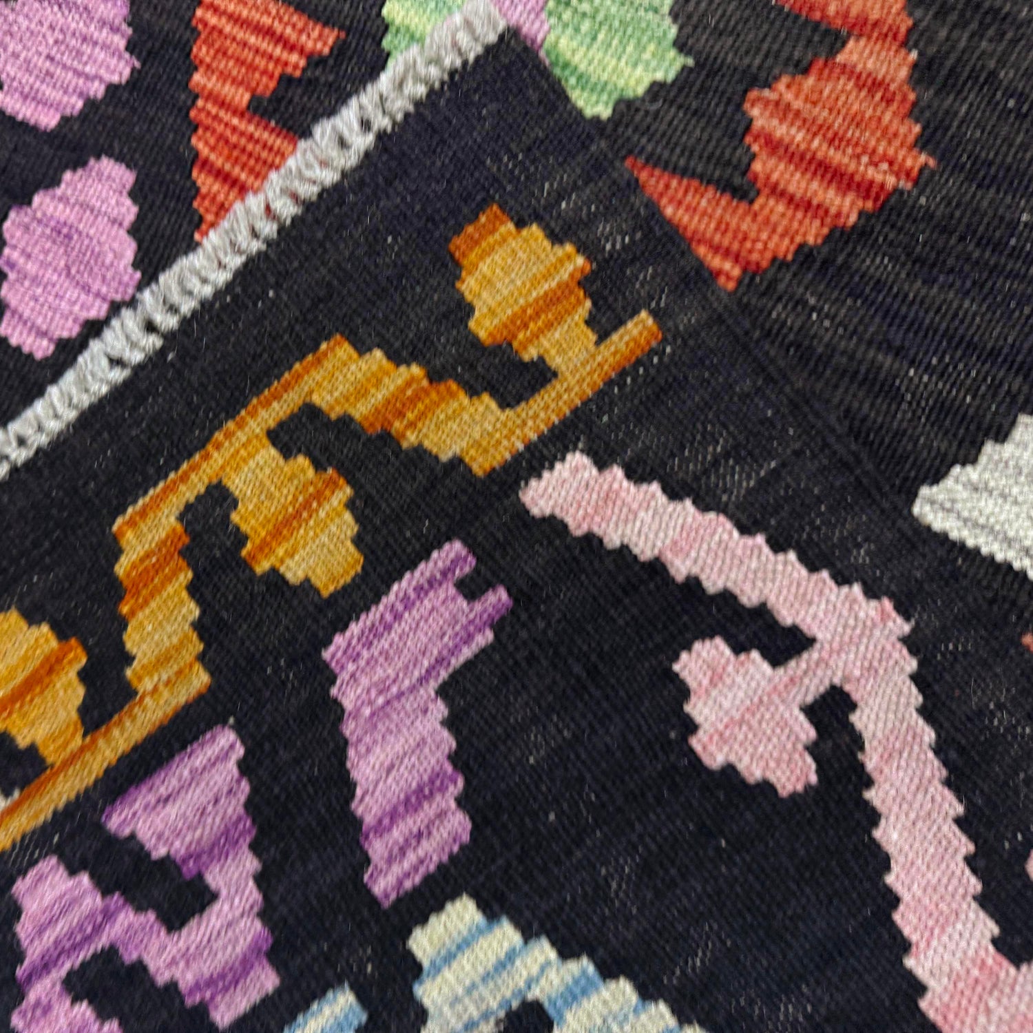 Hand Woven Wool Kelim 6' 6" x 9' 7" ft / 198 x 292 cm - No. R38636