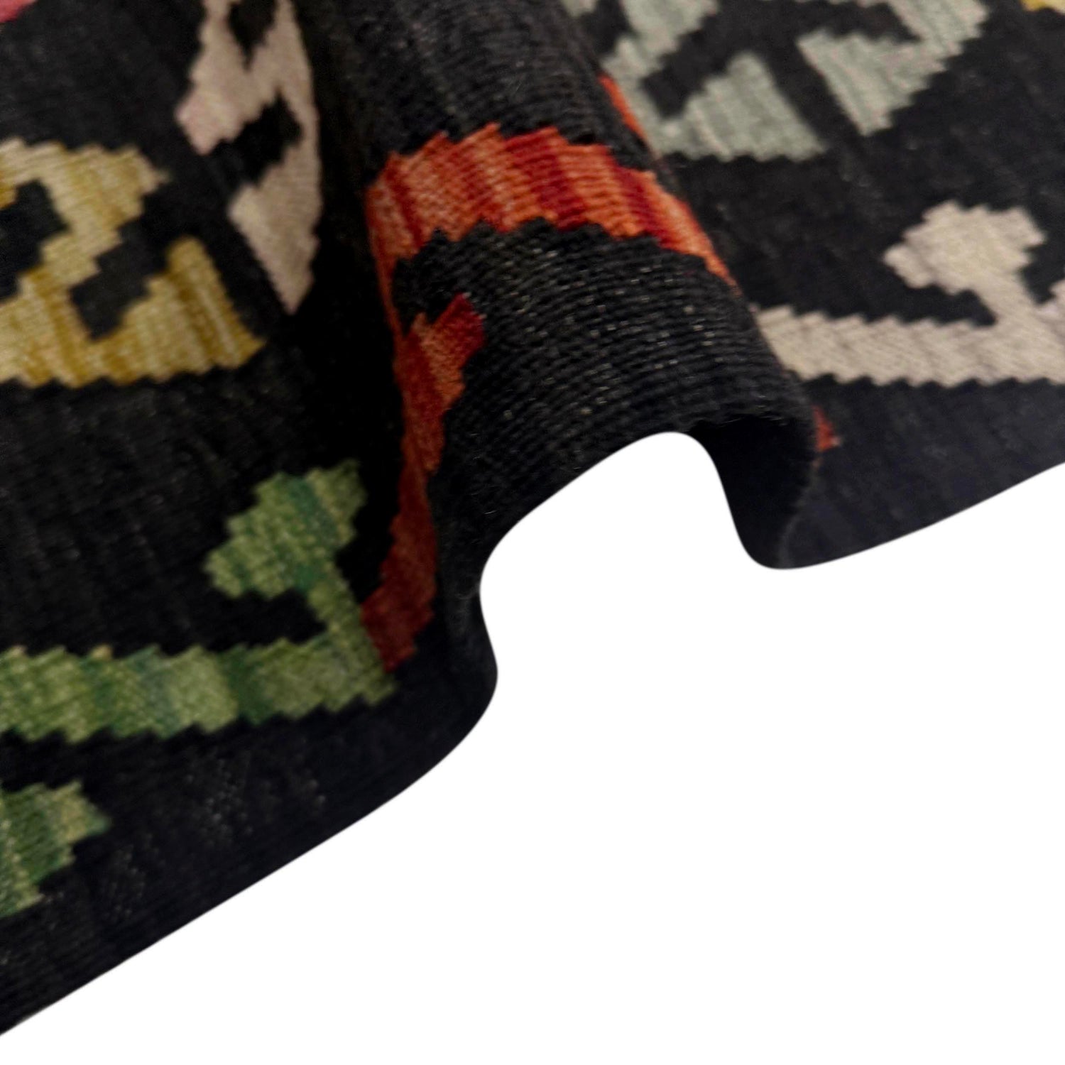 Hand Woven Wool Kelim 6' 6" x 9' 7" ft / 198 x 292 cm - No. R38636