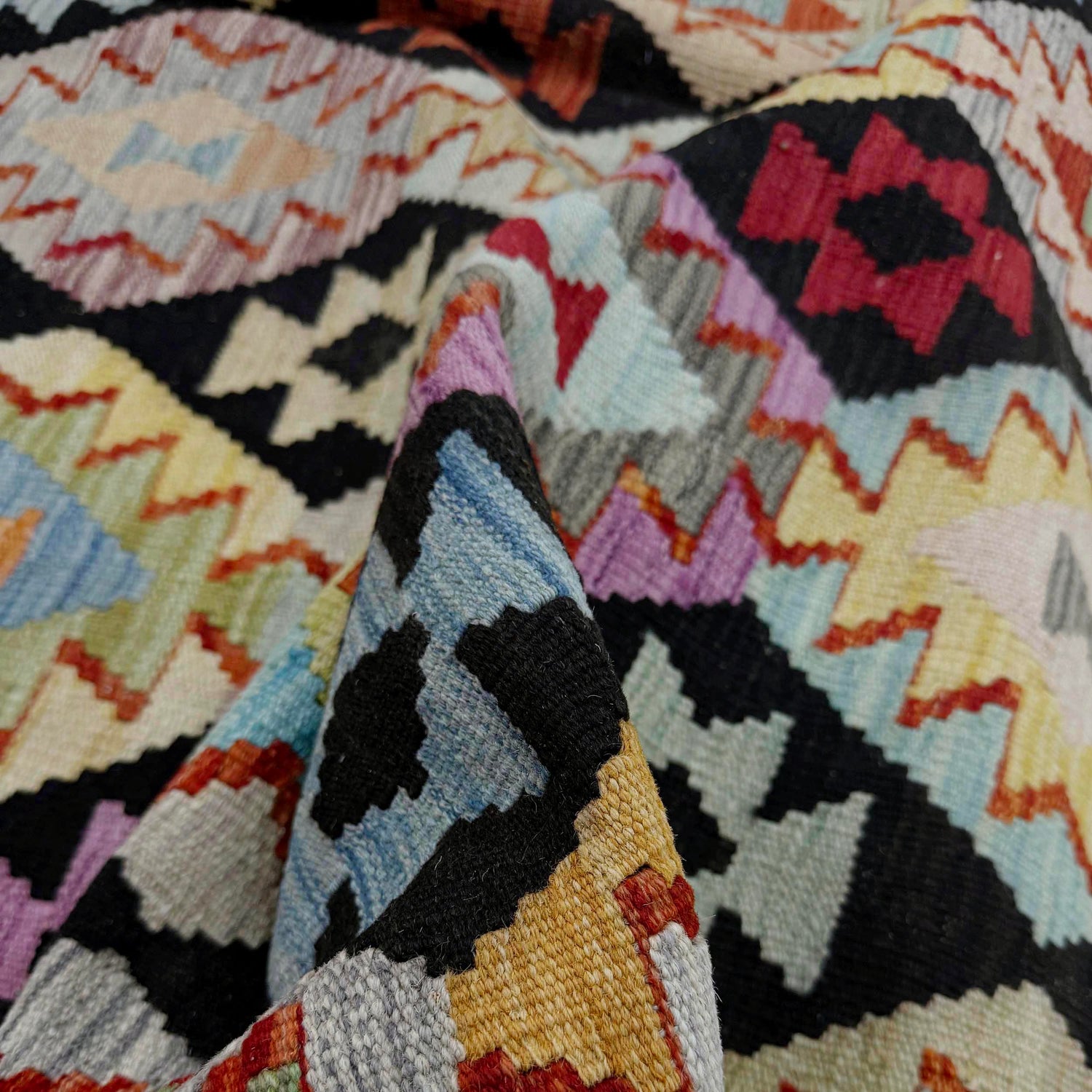 Hand Woven Wool Kelim 6' 8" x 9' 11" ft / 202 x 303 cm - No. R38692