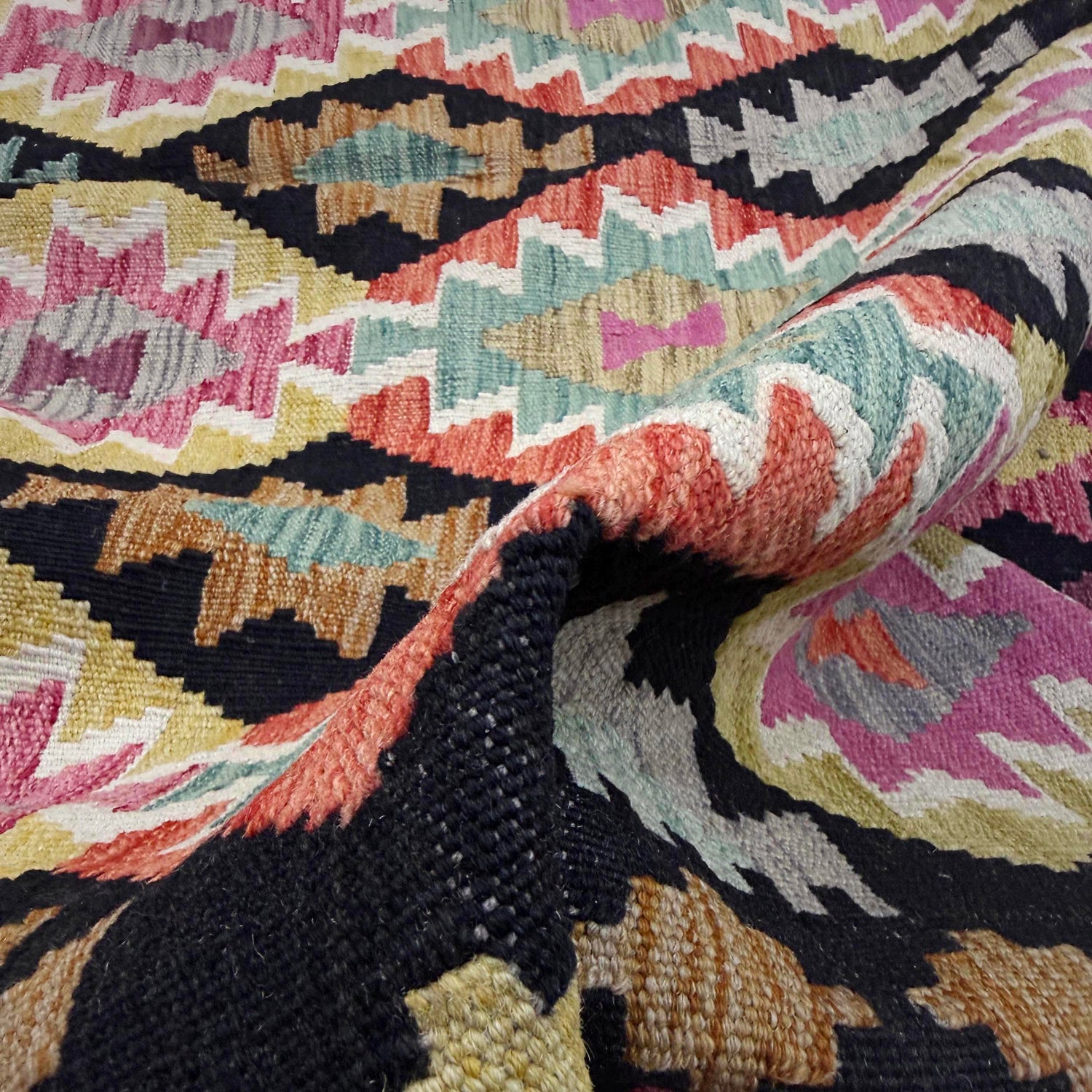 Medium Size Chobi Kilim 6' 8" x 9' 5" ft / 202 x 287 cm - No. R38748