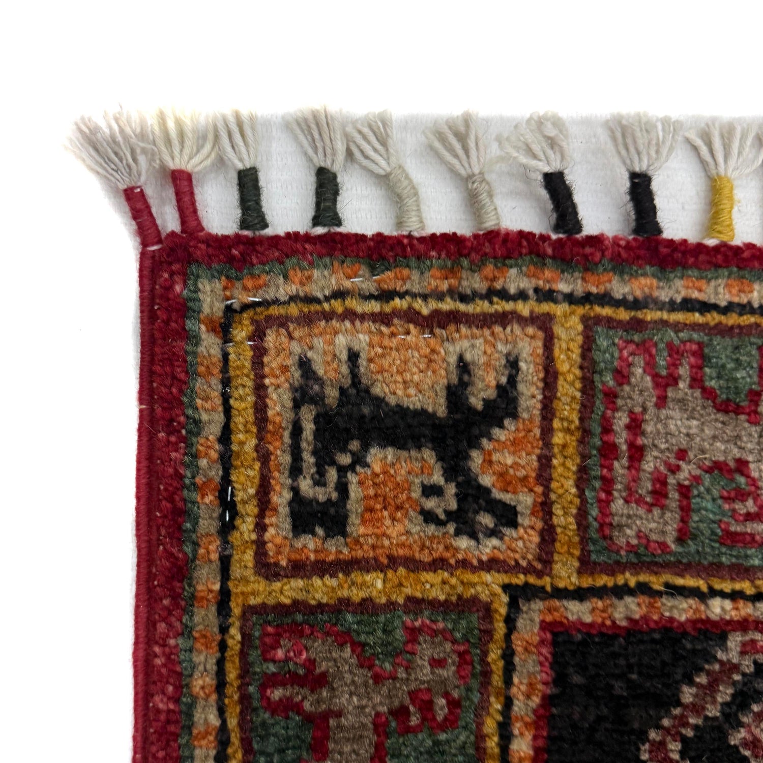 Luxury Shikargah Carpet 3' 3" x 4' 10" ft / 98 x 147 cm - No. R38792