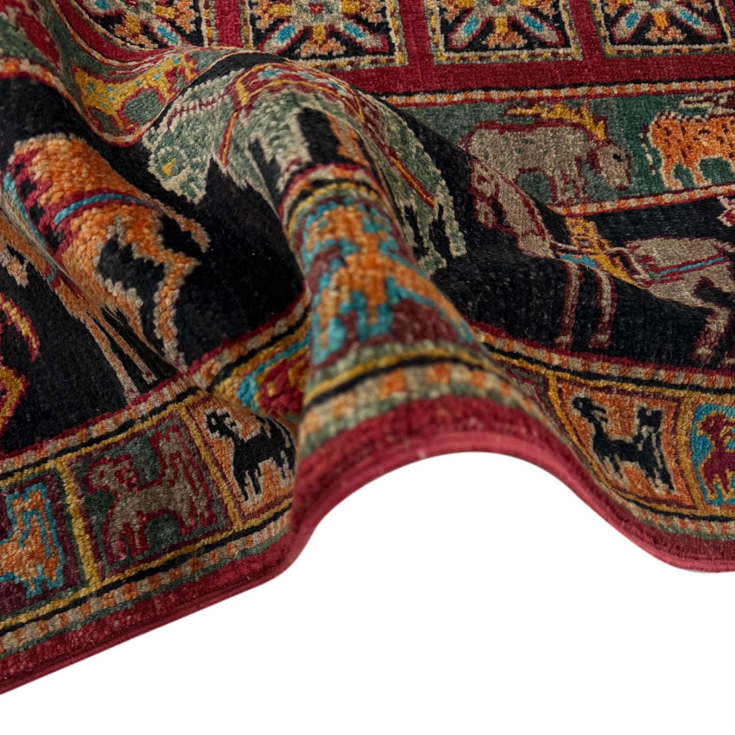 Luxury Shikargah Carpet 3' 3" x 4' 10" ft / 98 x 147 cm - No. R38792
