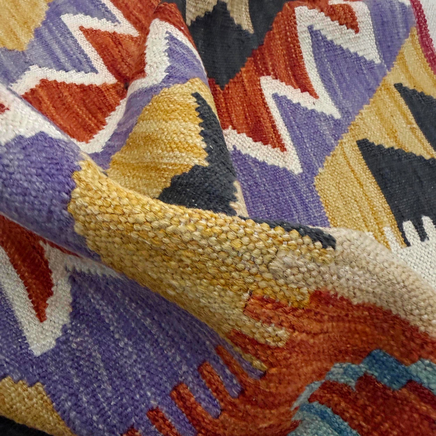 Handmade Vegetable Kilim 3' 6" x 4' 9" ft / 106 x 145 cm - No. R38982