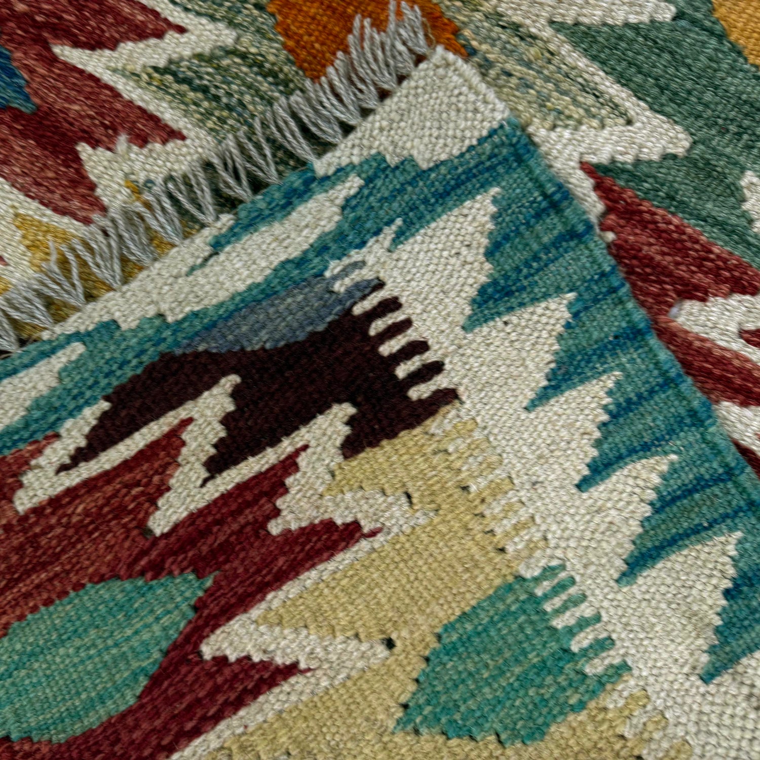 Hand Woven Wool Kelim 2' 8" x 3' 11" ft / 81 x 120 cm - No. R38993