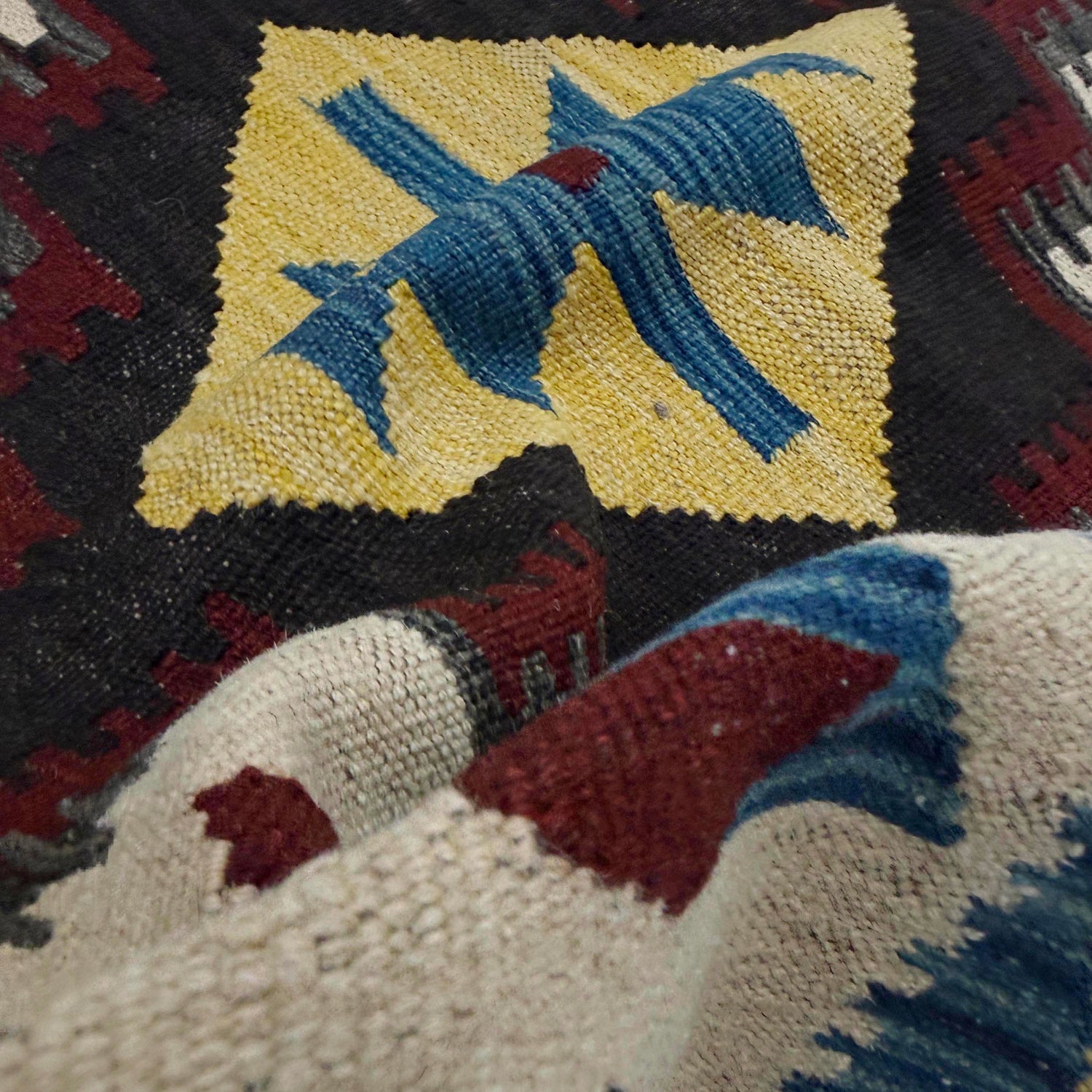 Handmade Afghan Vegetable Kilim 2' 9" x 4' 1" ft / 83 x 125 cm - No. R39016