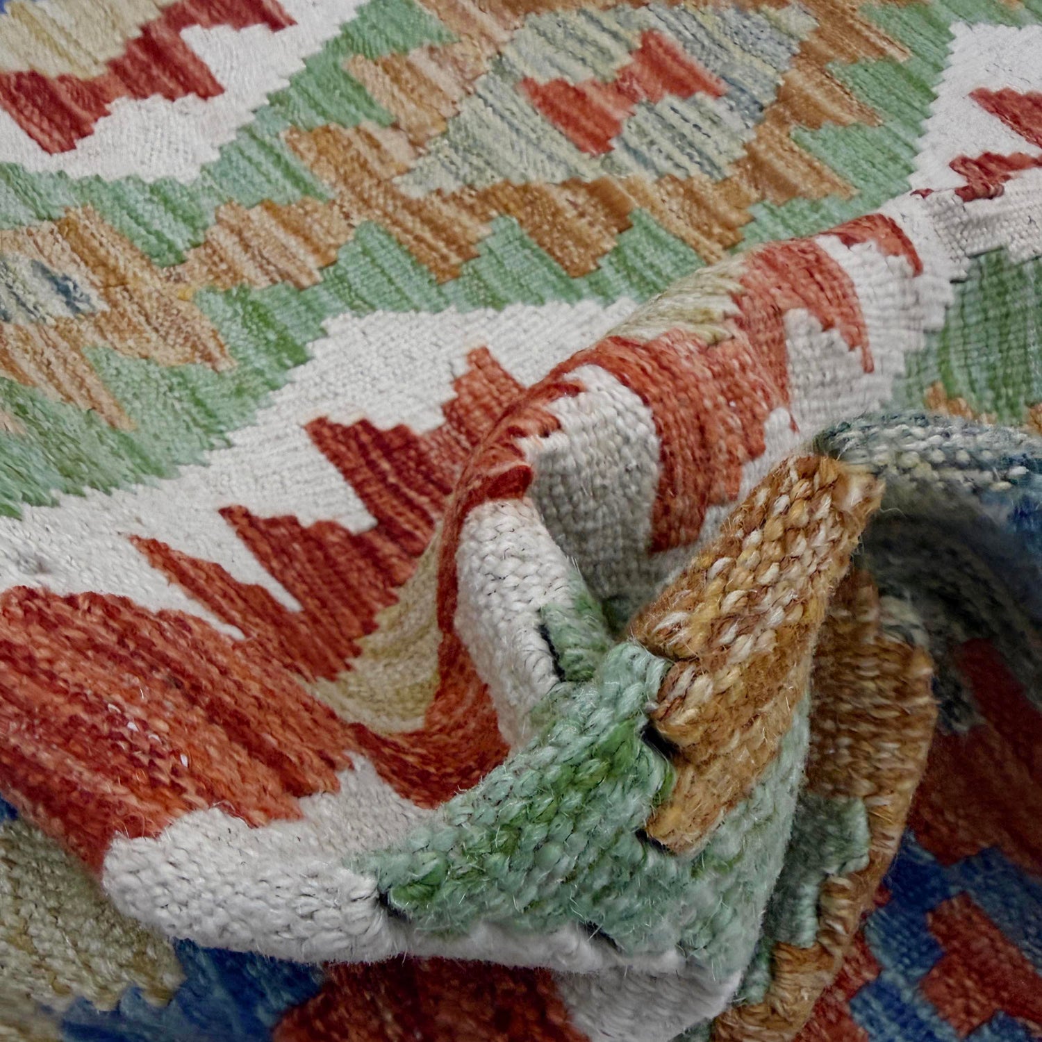 Medium Size Chobi Kilim 5' 0" x 5' 7" ft / 152 x 170 cm - No. R39077
