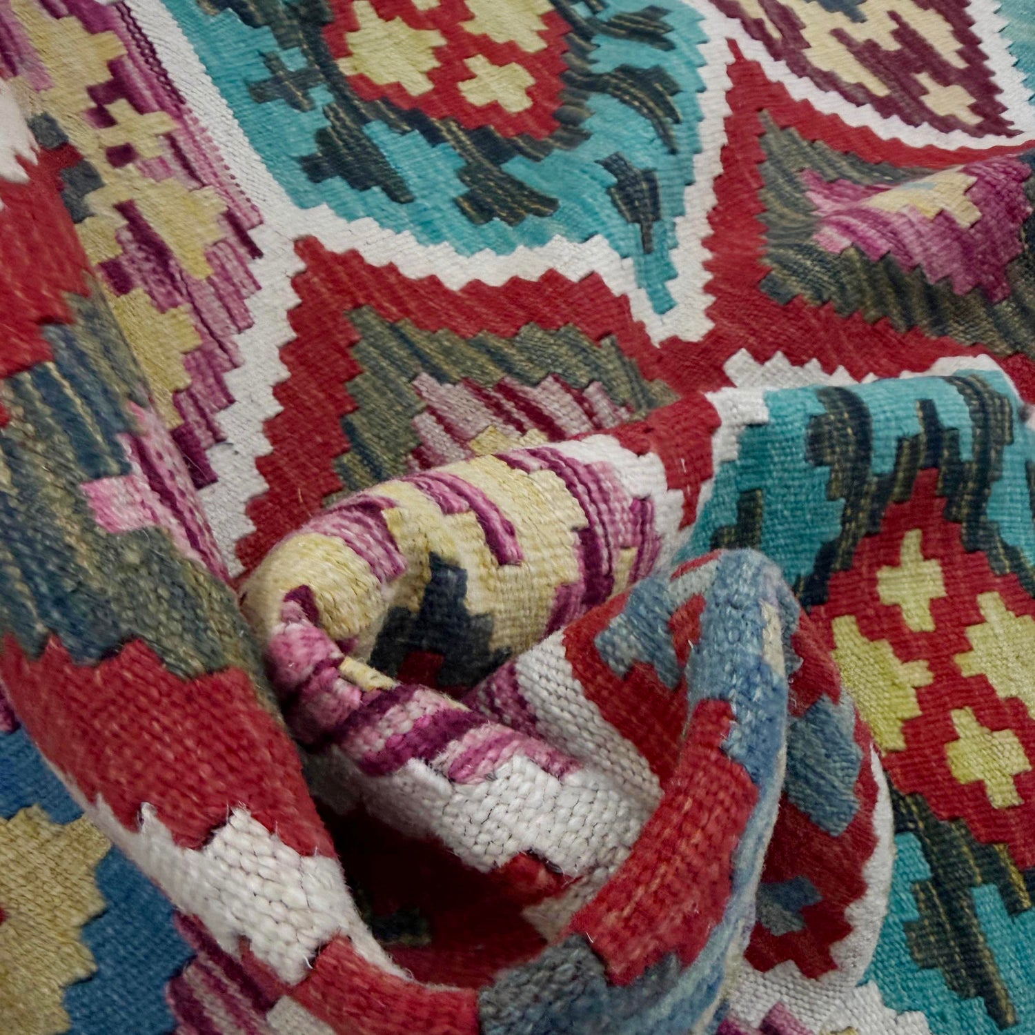 Hand Knotted Flatweave Kilim 5' 2" x 6' 5" ft / 157 x 196 cm - No. R39080