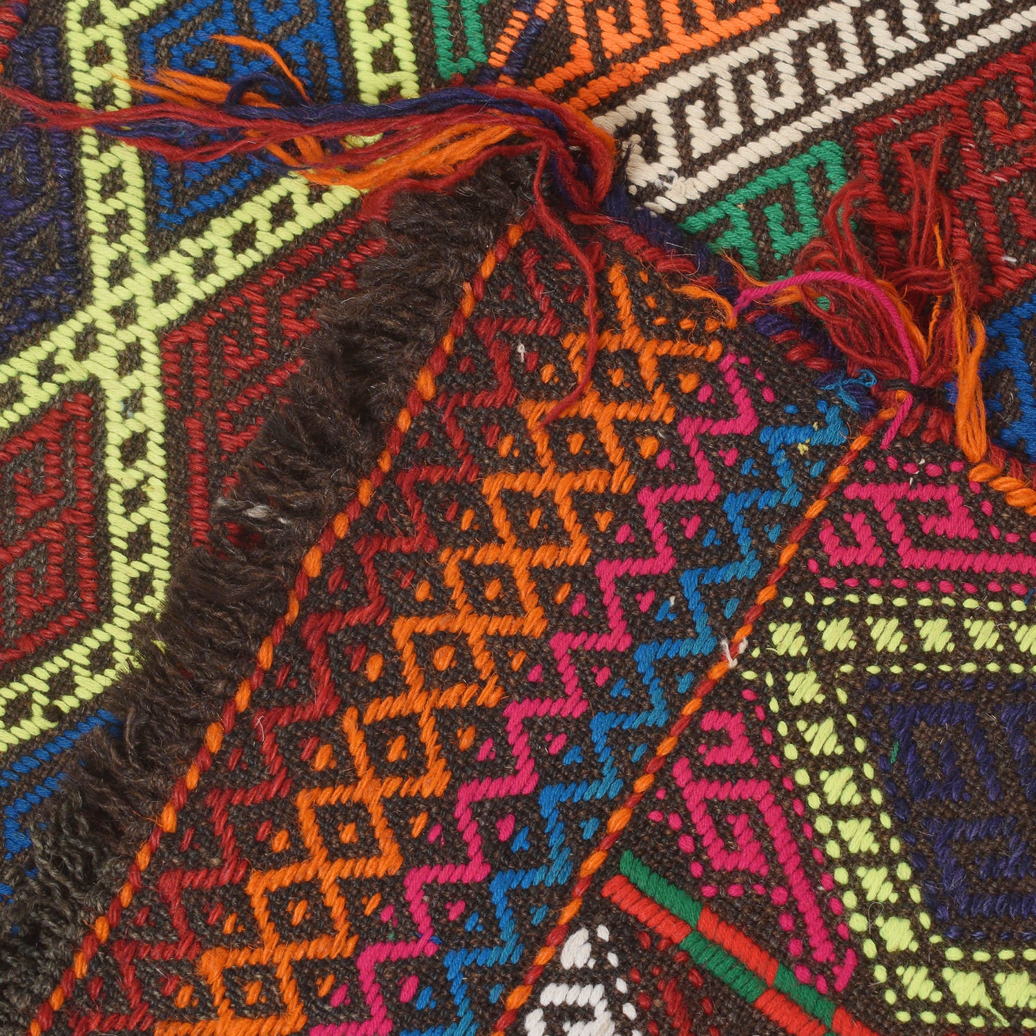 Hand Knotted Suzuni Kelim Runner 2' 6" x 10' 6" ft / 75 x 319 cm - No. W17127